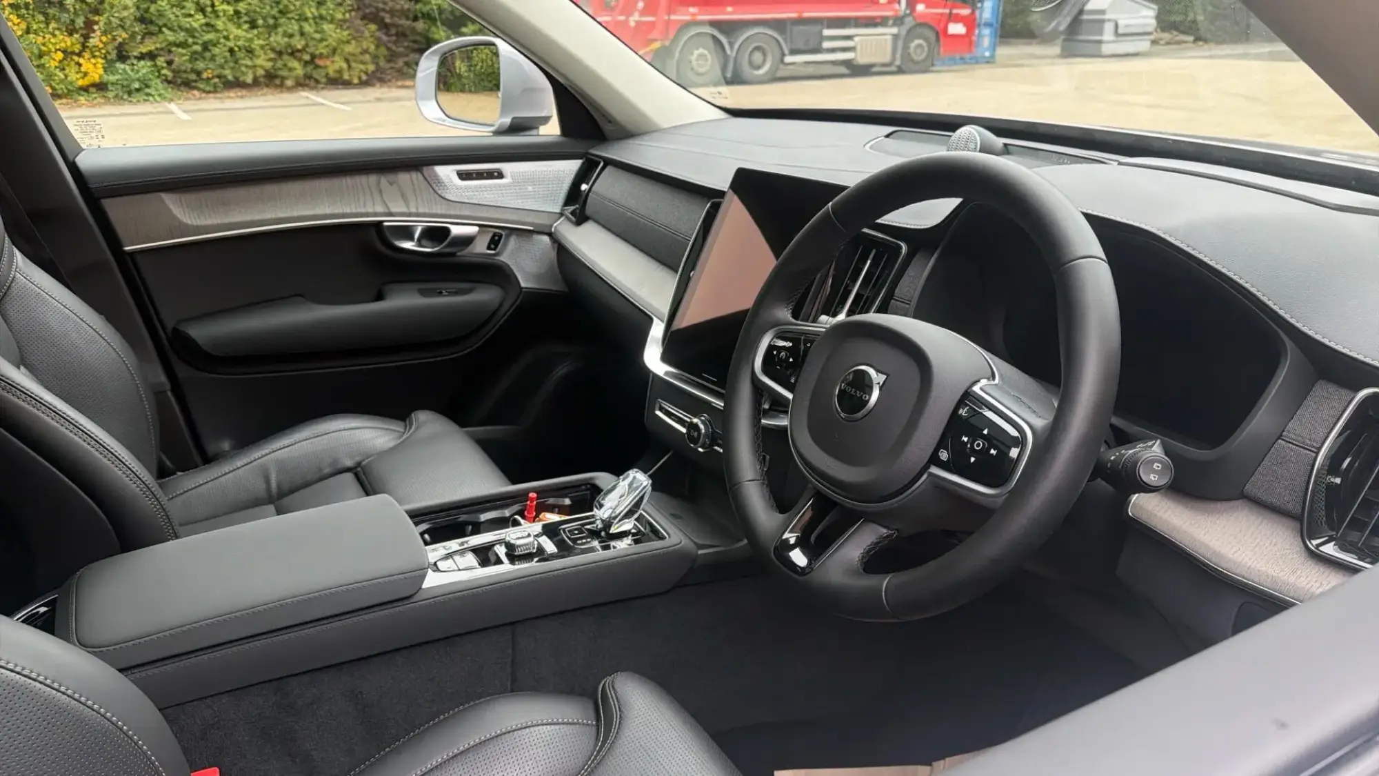 Volvo XC90 Plug-In Hybrid Image 4 Volvo XC90 Plug-In Hybrid Image 4