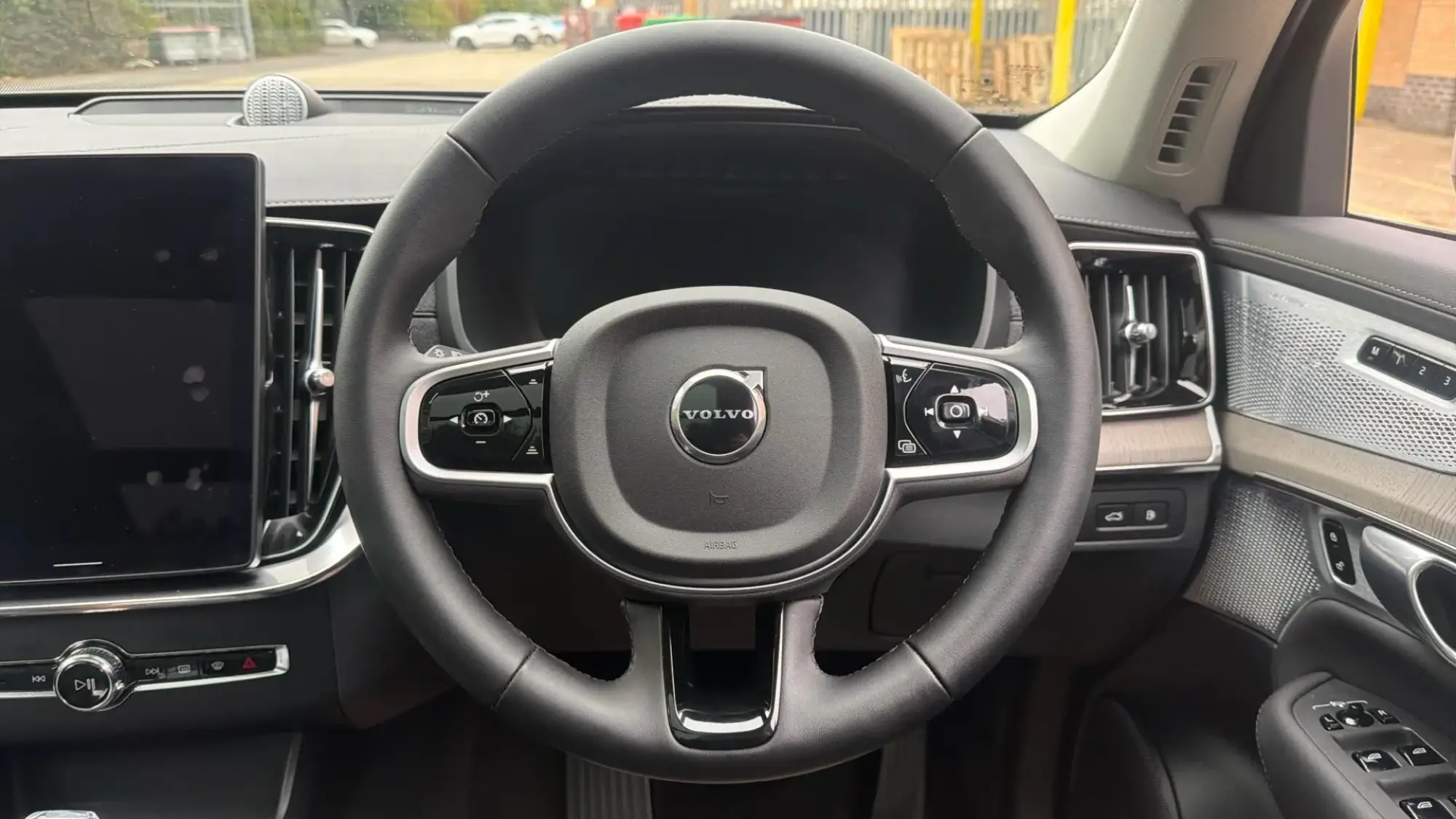 Volvo XC90 Plug-In Hybrid Image 10 Volvo XC90 Plug-In Hybrid Image 10