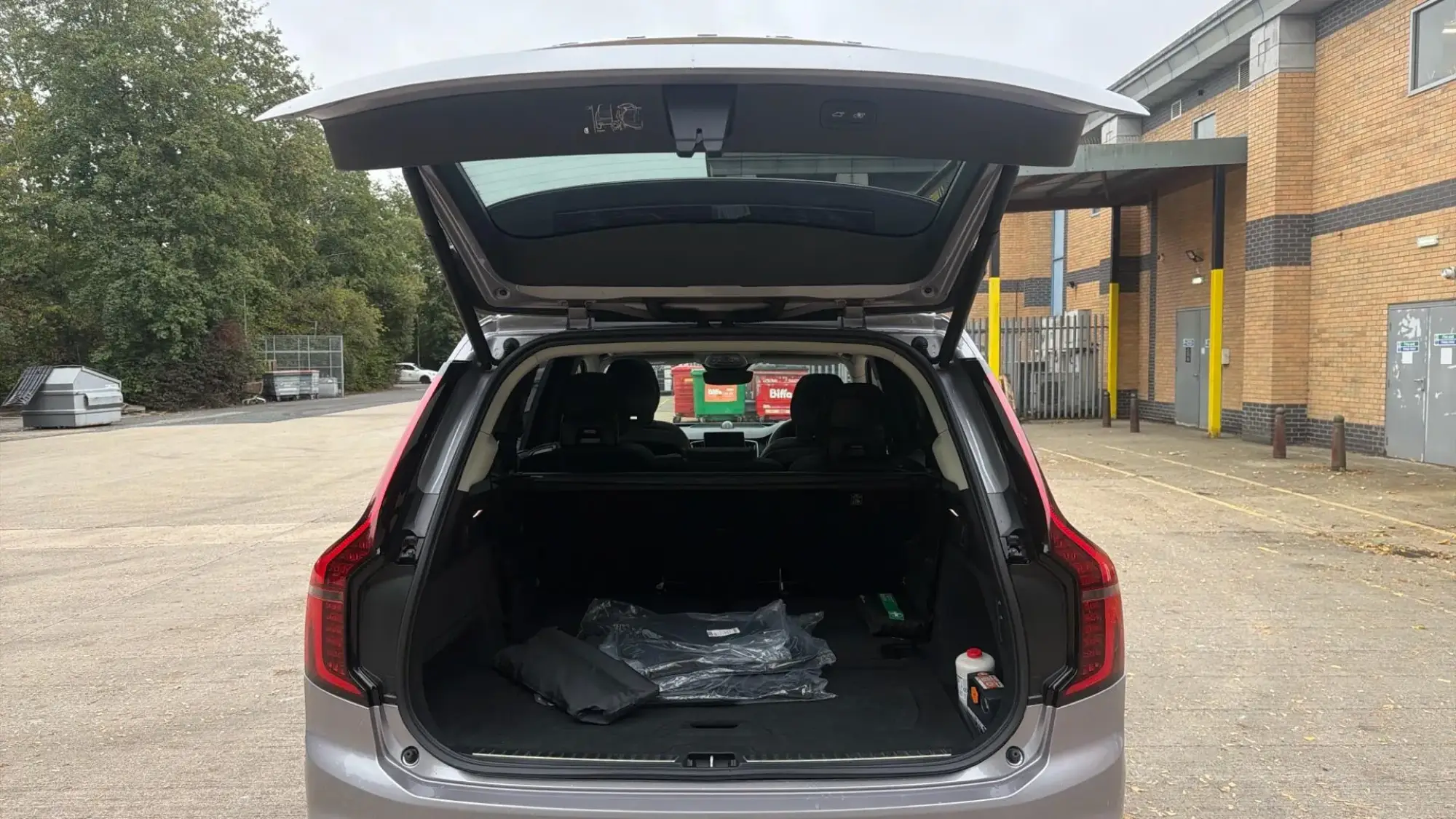 Volvo XC90 Plug-In Hybrid Image 13 Volvo XC90 Plug-In Hybrid Image 13