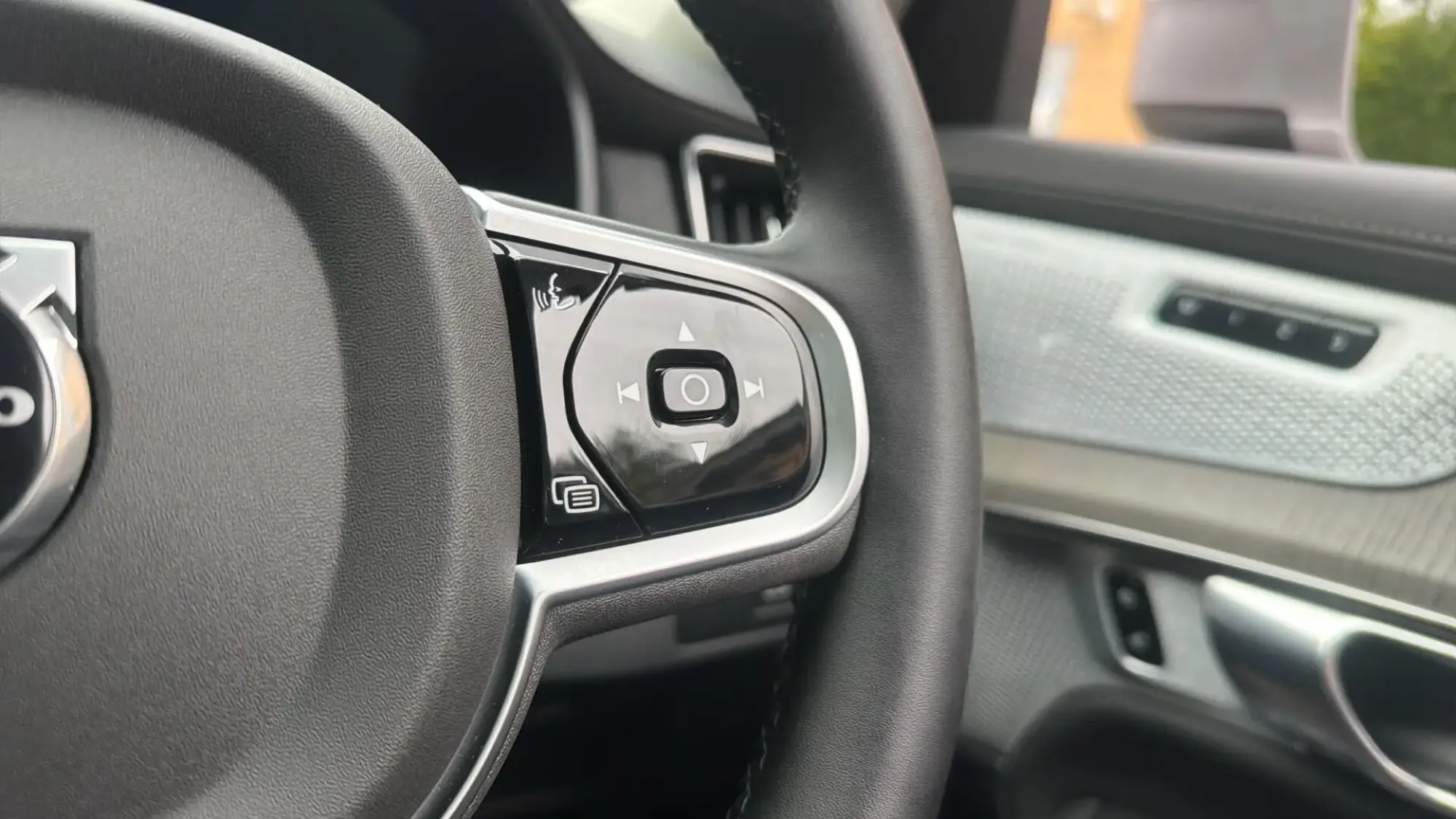 Volvo XC90 Plug-In Hybrid Image 21 Volvo XC90 Plug-In Hybrid Image 21
