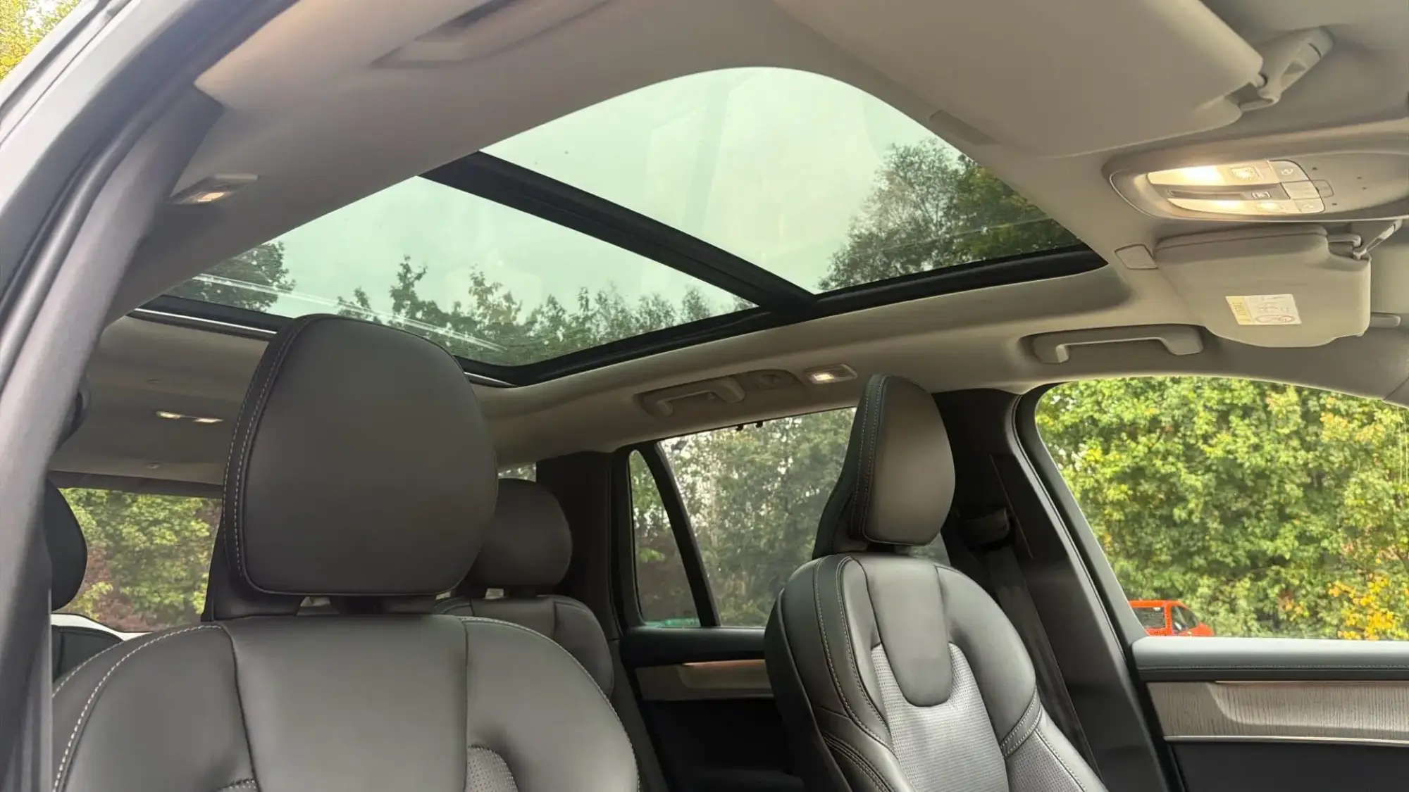 Volvo XC90 Plug-In Hybrid Image 30 Volvo XC90 Plug-In Hybrid Image 30