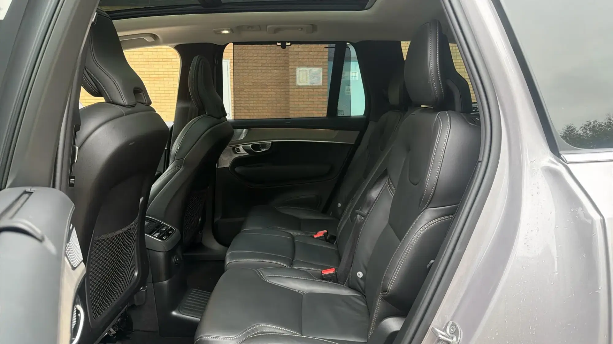 Volvo XC90 Plug-In Hybrid Image 32 Volvo XC90 Plug-In Hybrid Image 32
