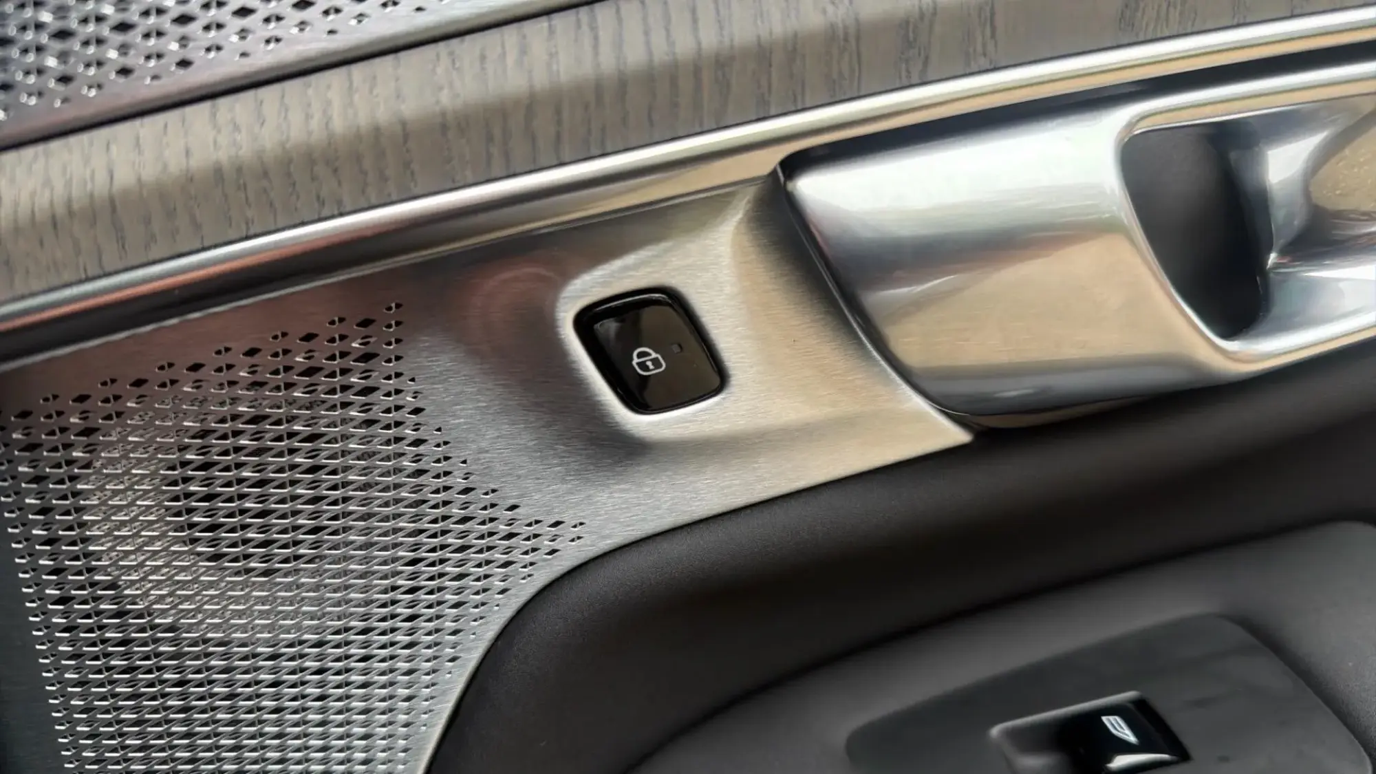 Volvo XC90 Plug-In Hybrid Image 39 Volvo XC90 Plug-In Hybrid Image 39
