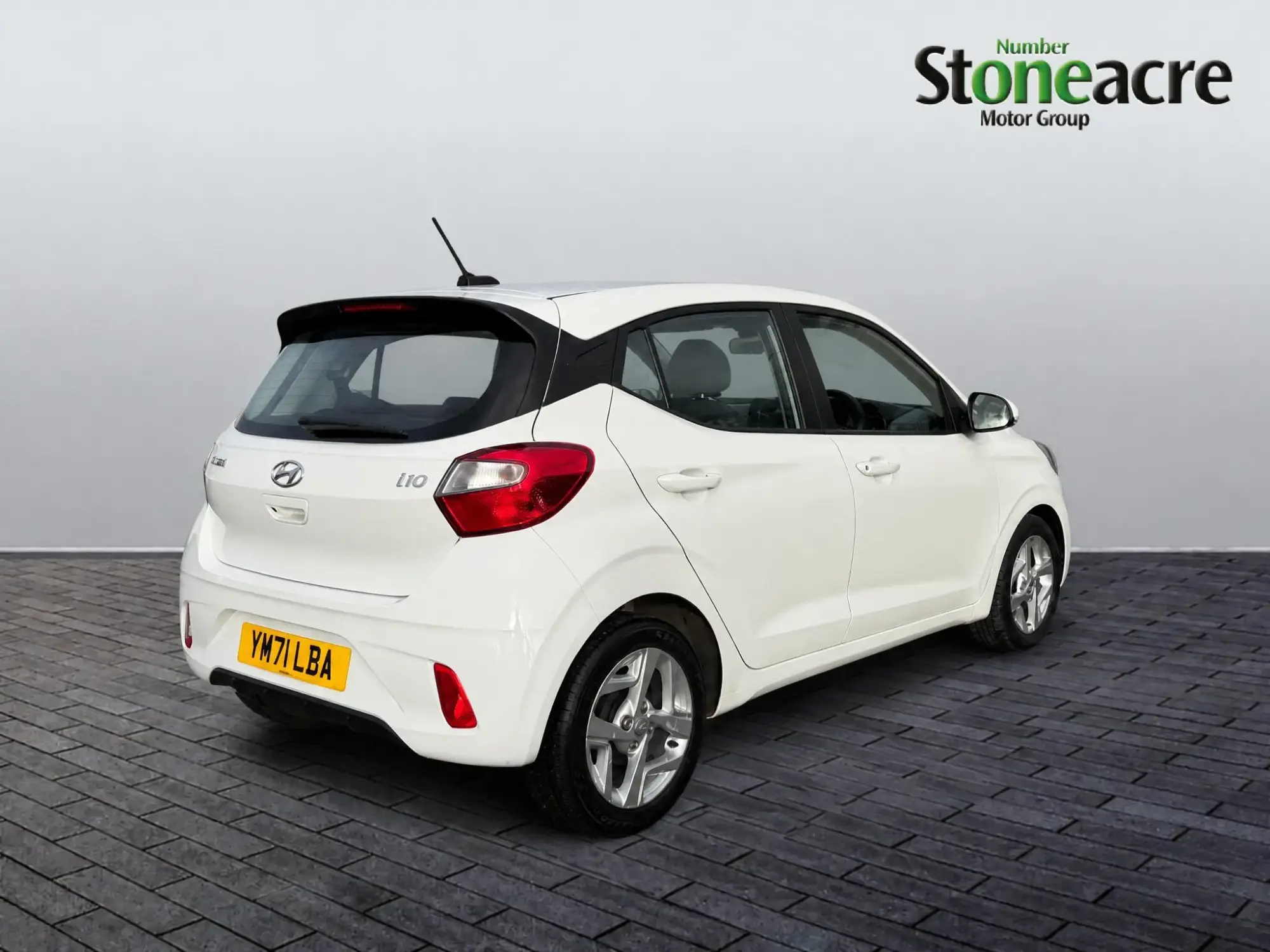 Hyundai i10 Image 3 Hyundai i10 Image 3