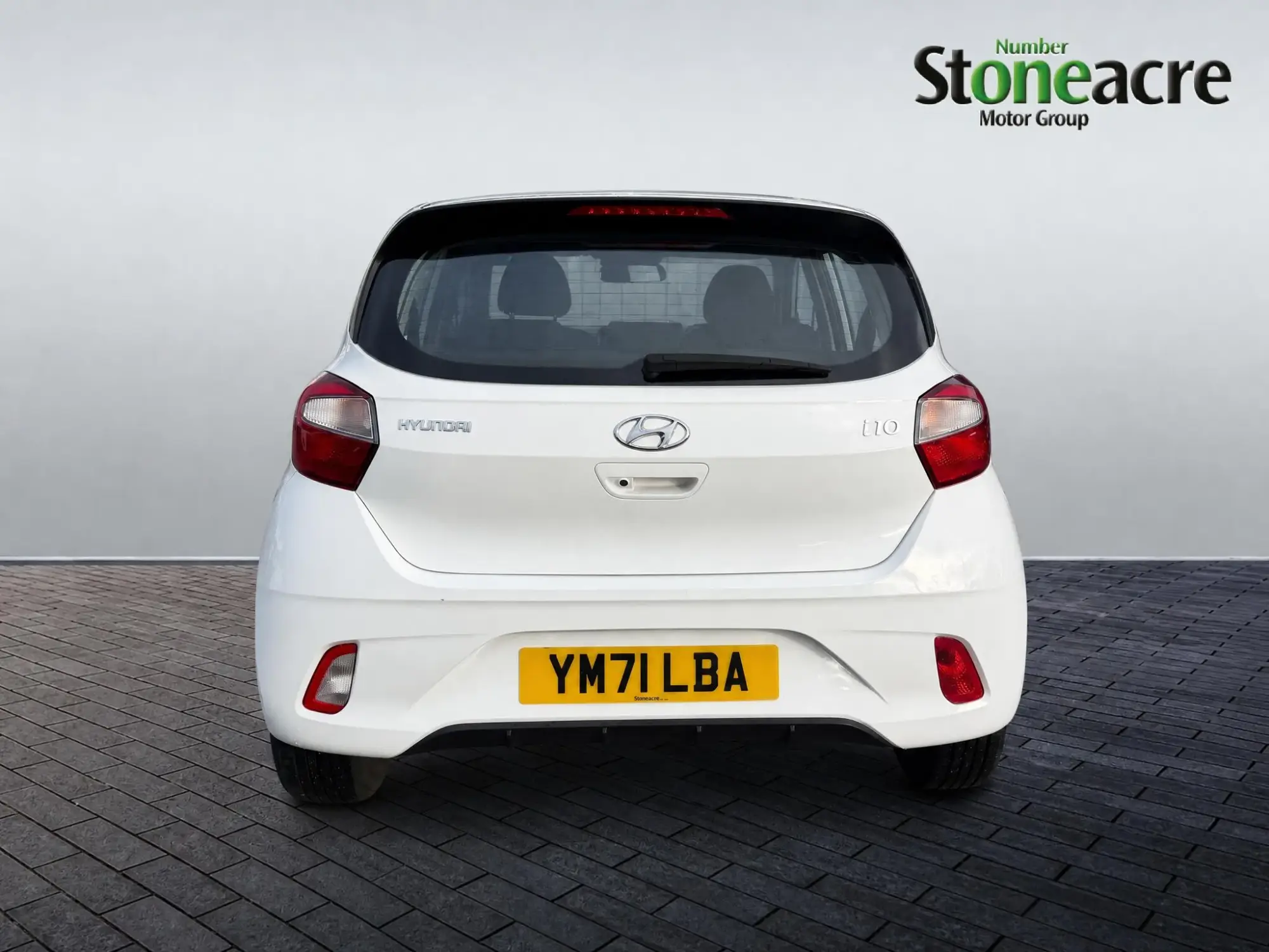 Hyundai i10 Image 4 Hyundai i10 Image 4