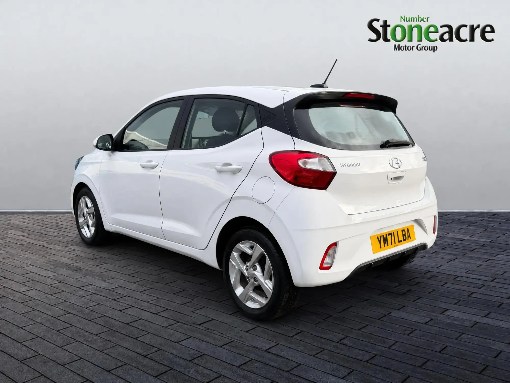 Hyundai i10 Image 5 Hyundai i10 Image 5