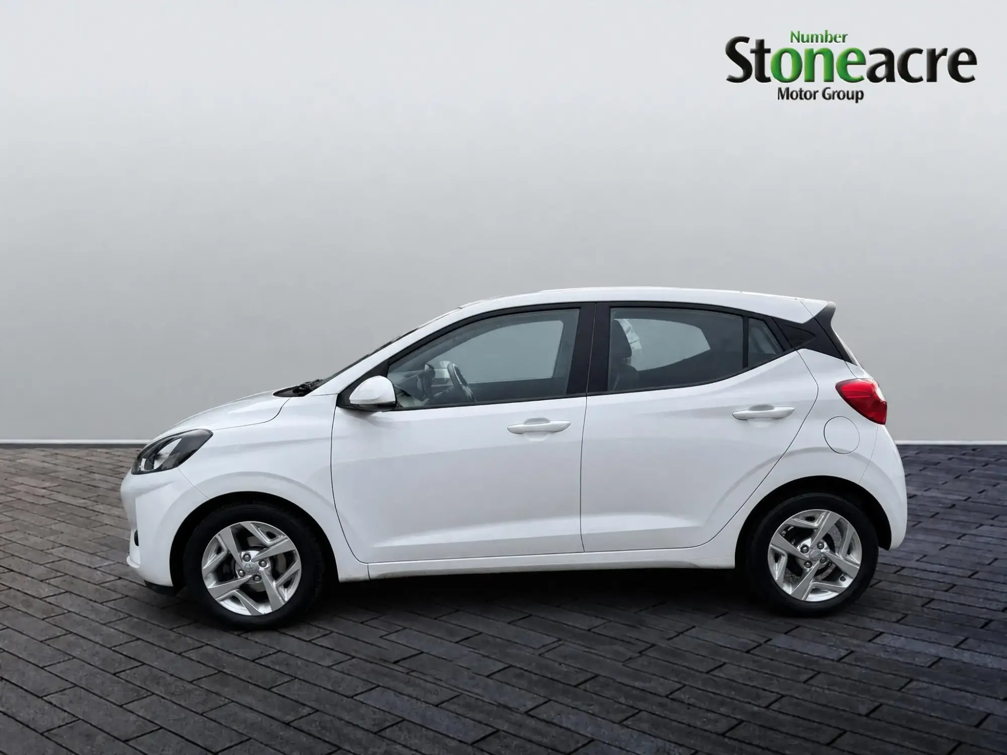 Hyundai i10 Image 6 Hyundai i10 Image 6