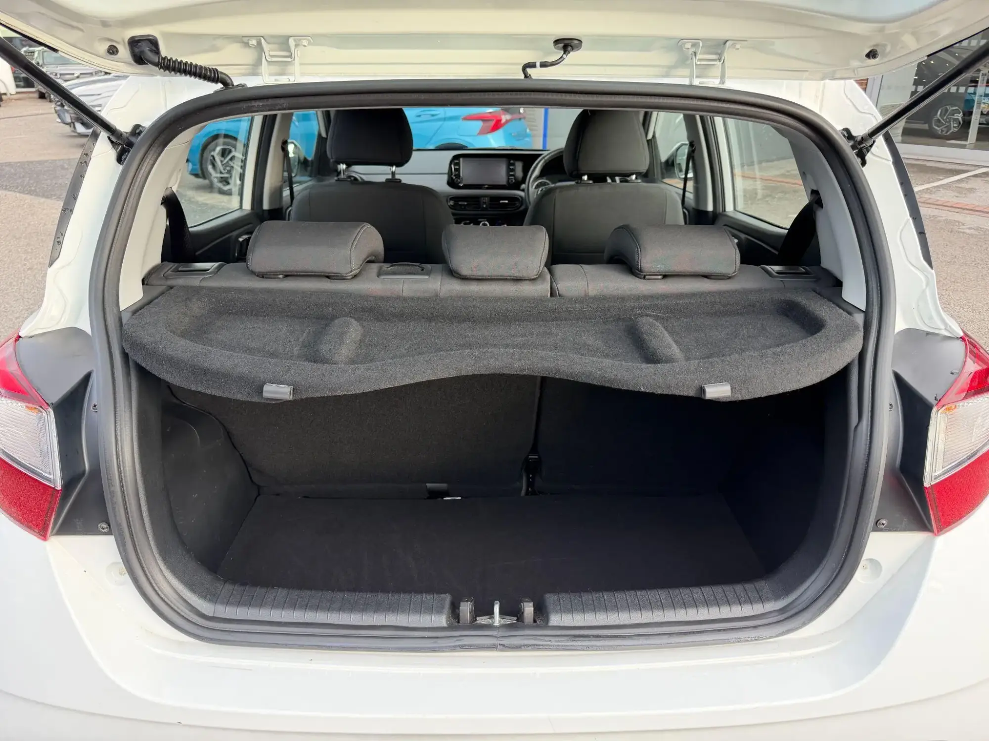 Hyundai i10 Image 9 Hyundai i10 Image 9