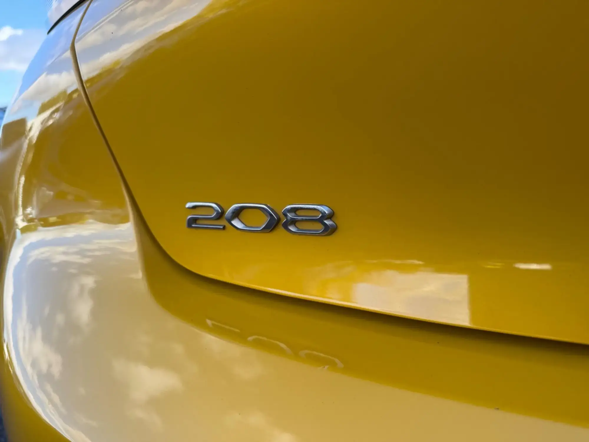 Peugeot 208 Image 13 Peugeot 208 Image 13