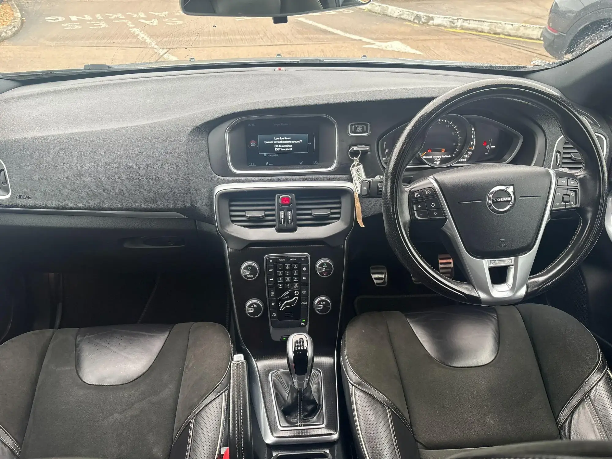 Volvo V40 Image 21