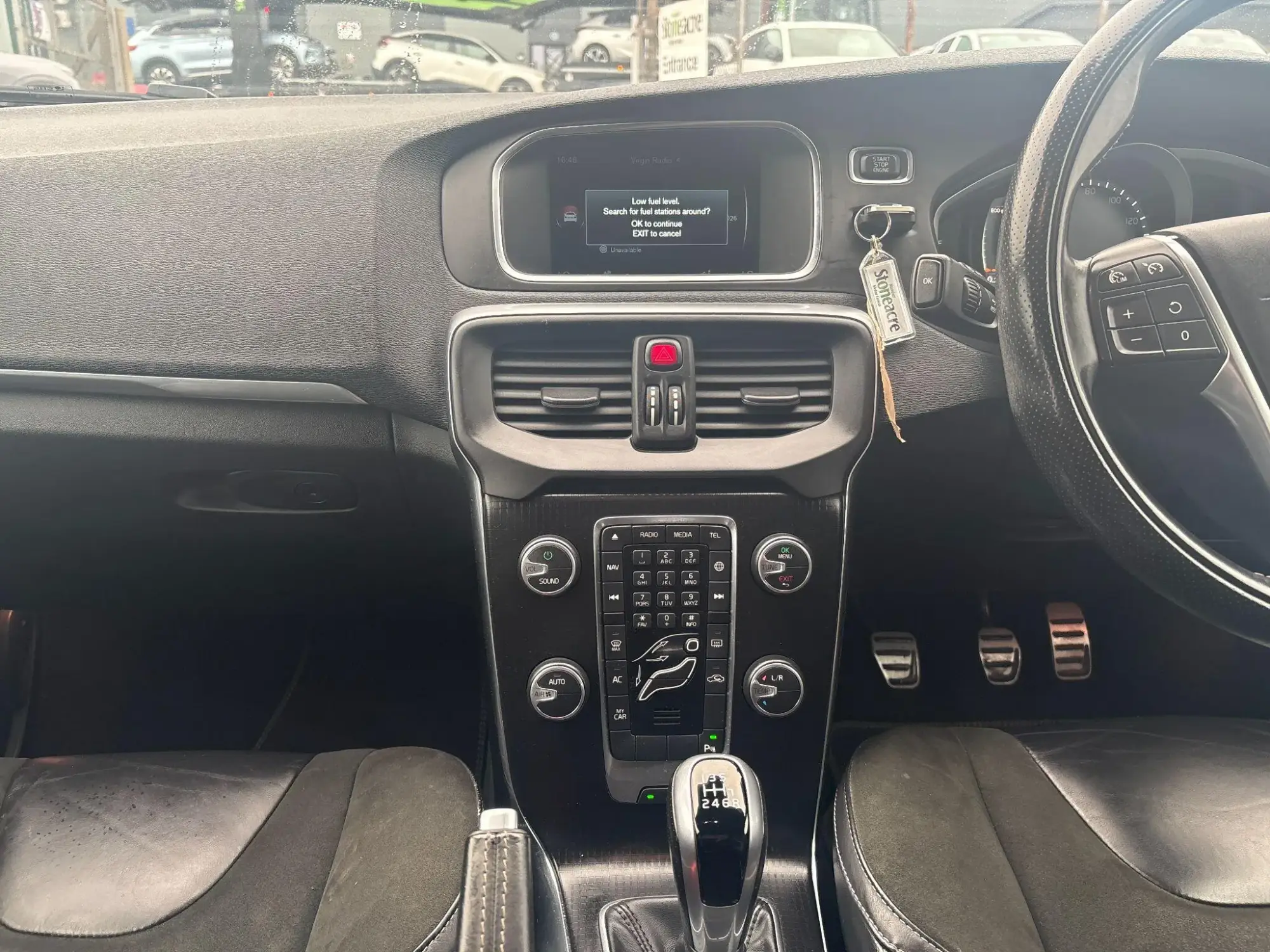 Volvo V40 Image 22