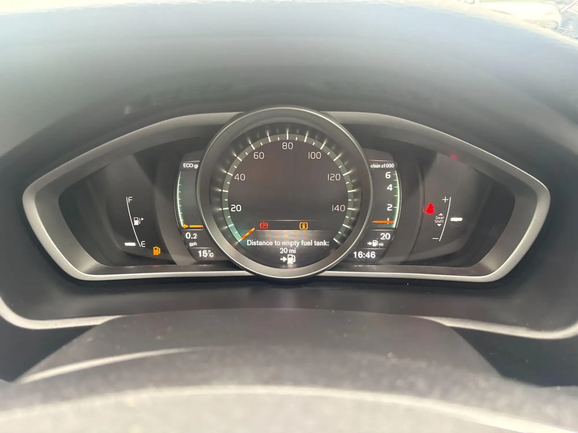 Volvo V40 Image 27