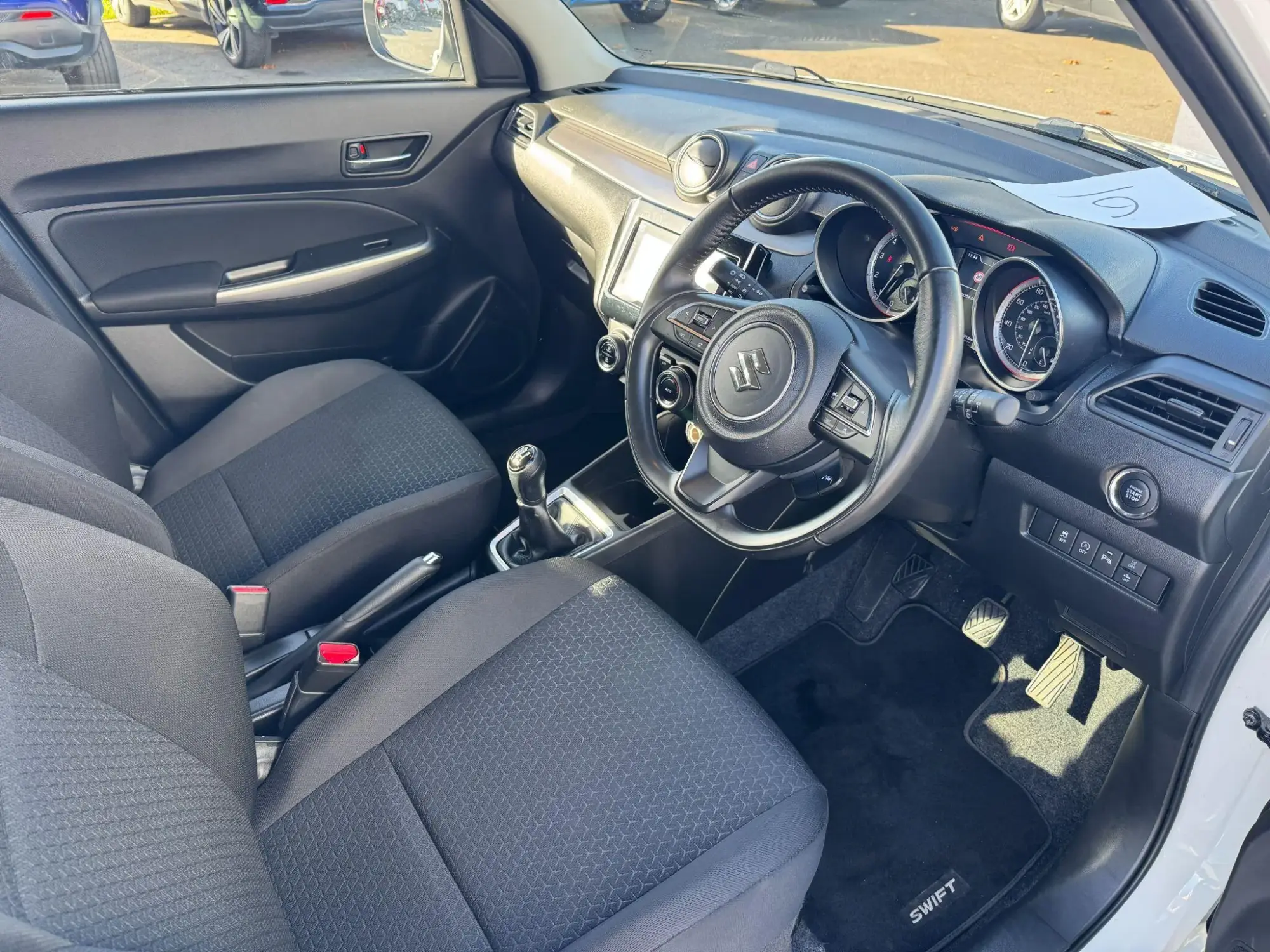 Suzuki Swift Image 11 Suzuki Swift Image 11