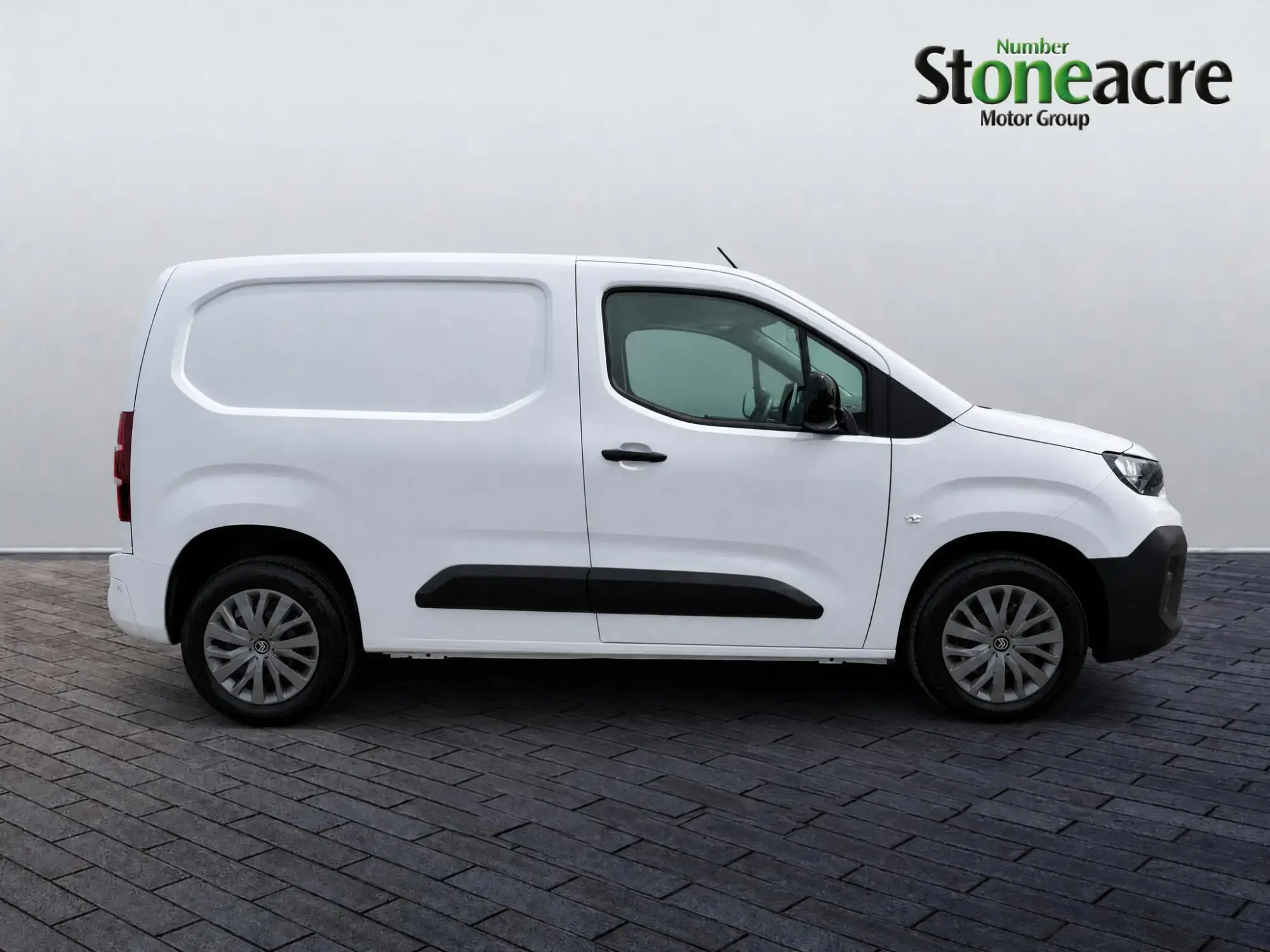 Citroen Berlingo 1.5 Driver M A8 SWB Euro 6 (s/s) 5dr YP76NVX Image 3 Citroen Berlingo 1.5 Driver M A8 SWB Euro 6 (s/s) 5dr YP76NVX Image 3