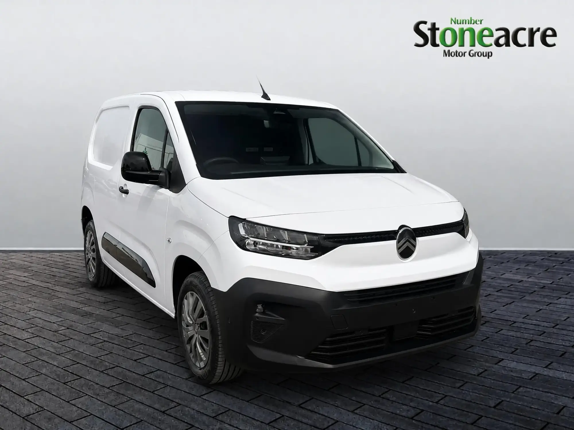 Citroen Berlingo 1.5 Driver M A8 SWB Euro 6 (s/s) 5dr YP76NVW Image 1 Citroen Berlingo 1.5 Driver M A8 SWB Euro 6 (s/s) 5dr YP76NVW Image 1