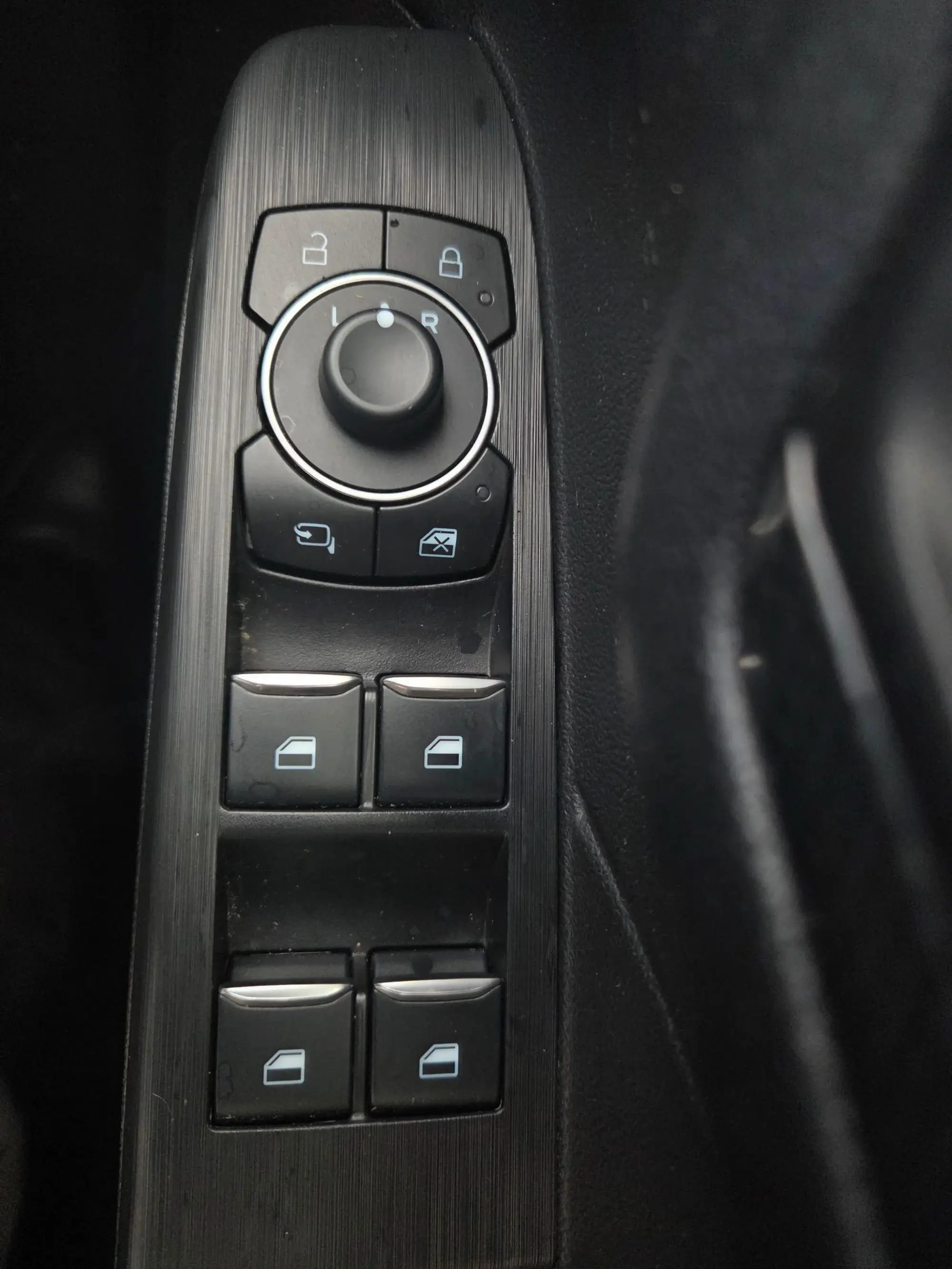 Ford Kuga Hybrid Image 22 Ford Kuga Hybrid Image 22
