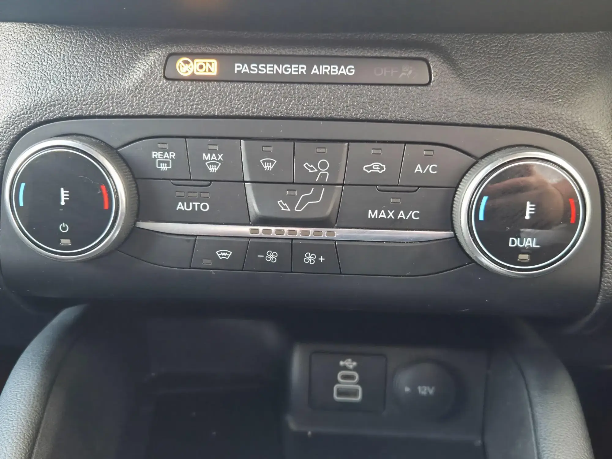 Ford Kuga Hybrid Image 33 Ford Kuga Hybrid Image 33