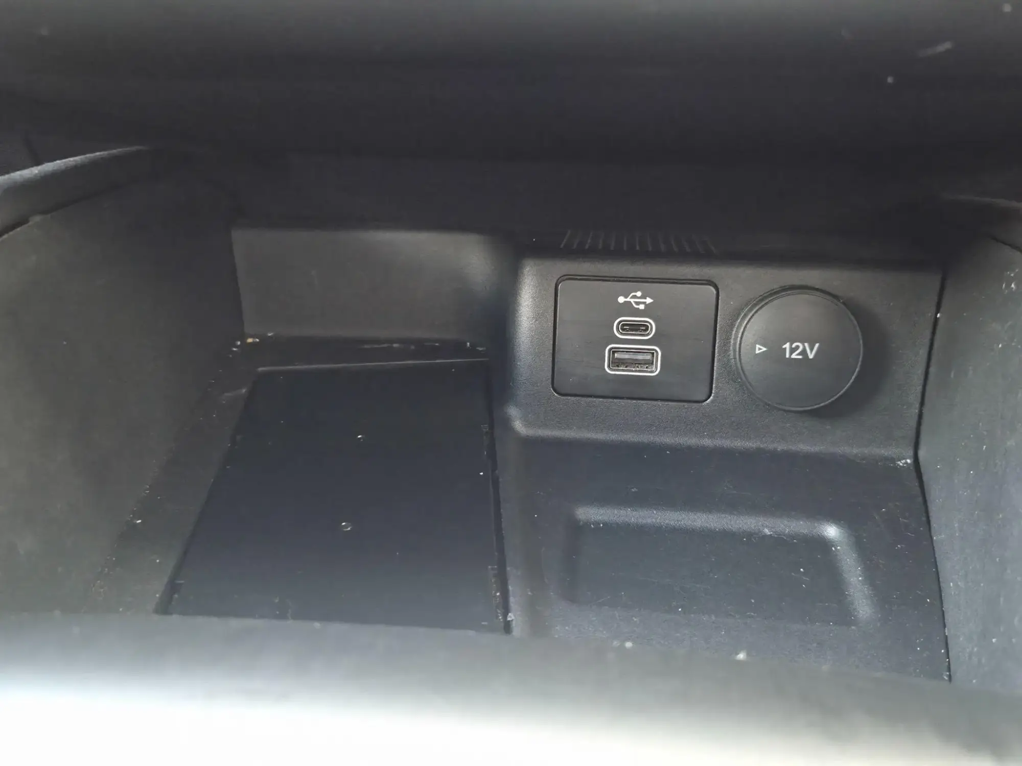 Ford Kuga Hybrid Image 34 Ford Kuga Hybrid Image 34
