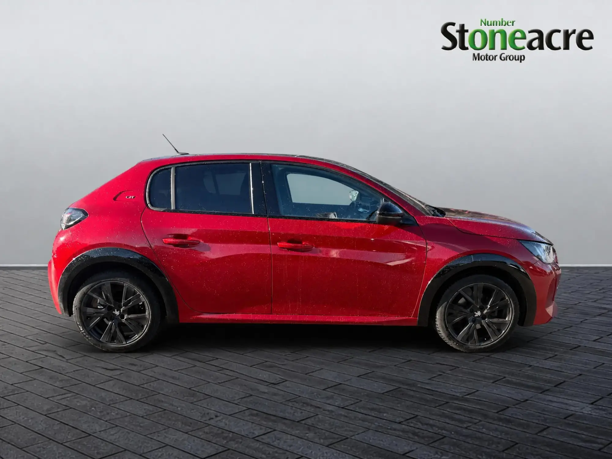 Peugeot 208 Image 2