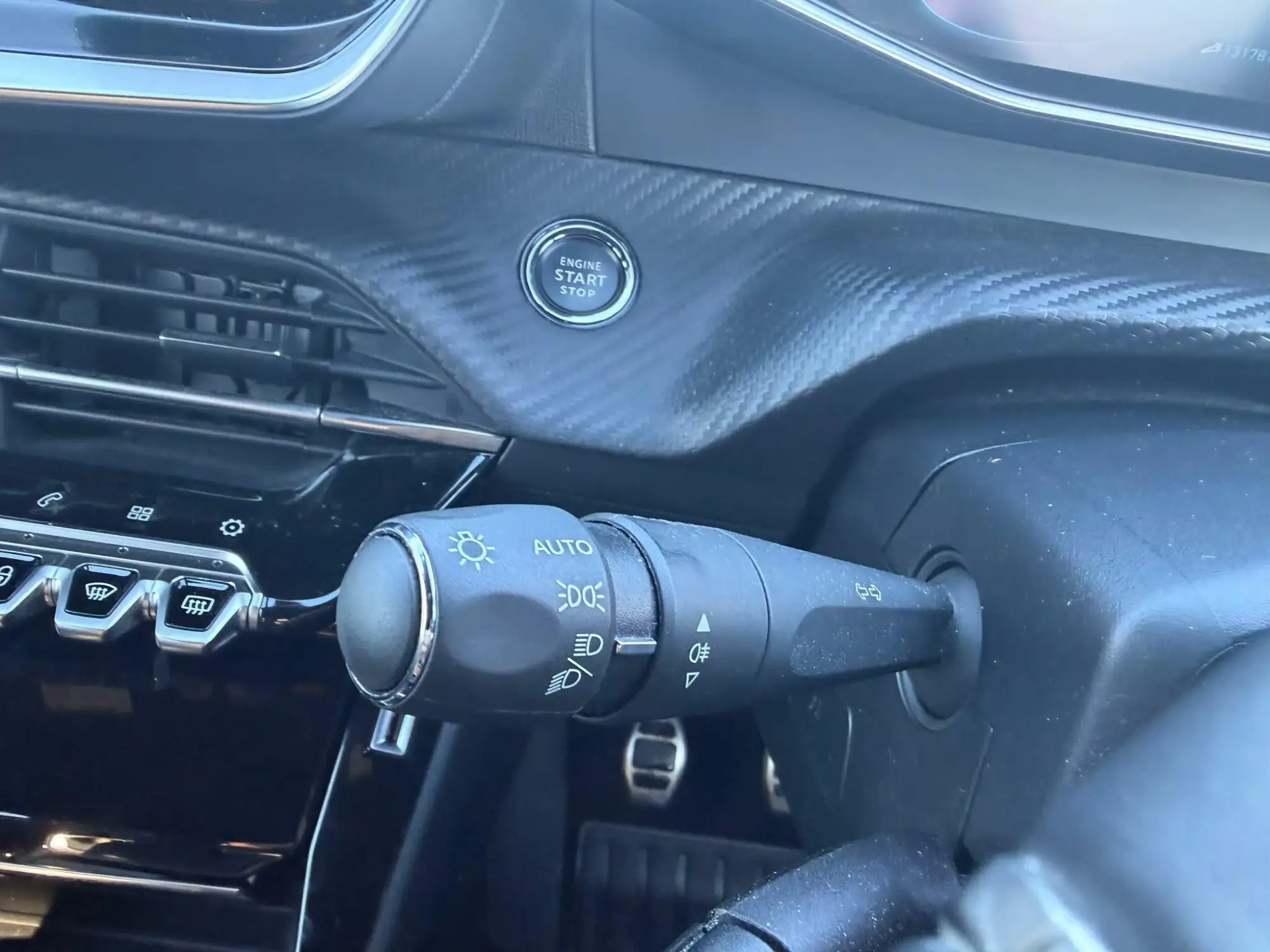 Peugeot 208 Image 19