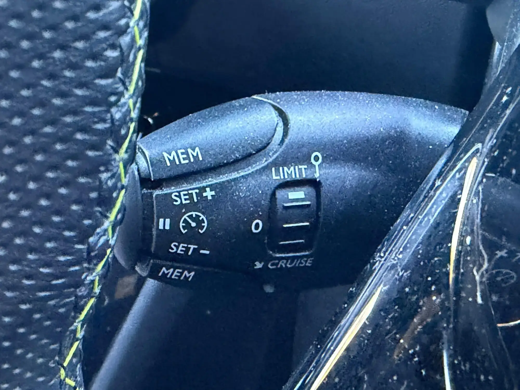 Peugeot 208 Image 20