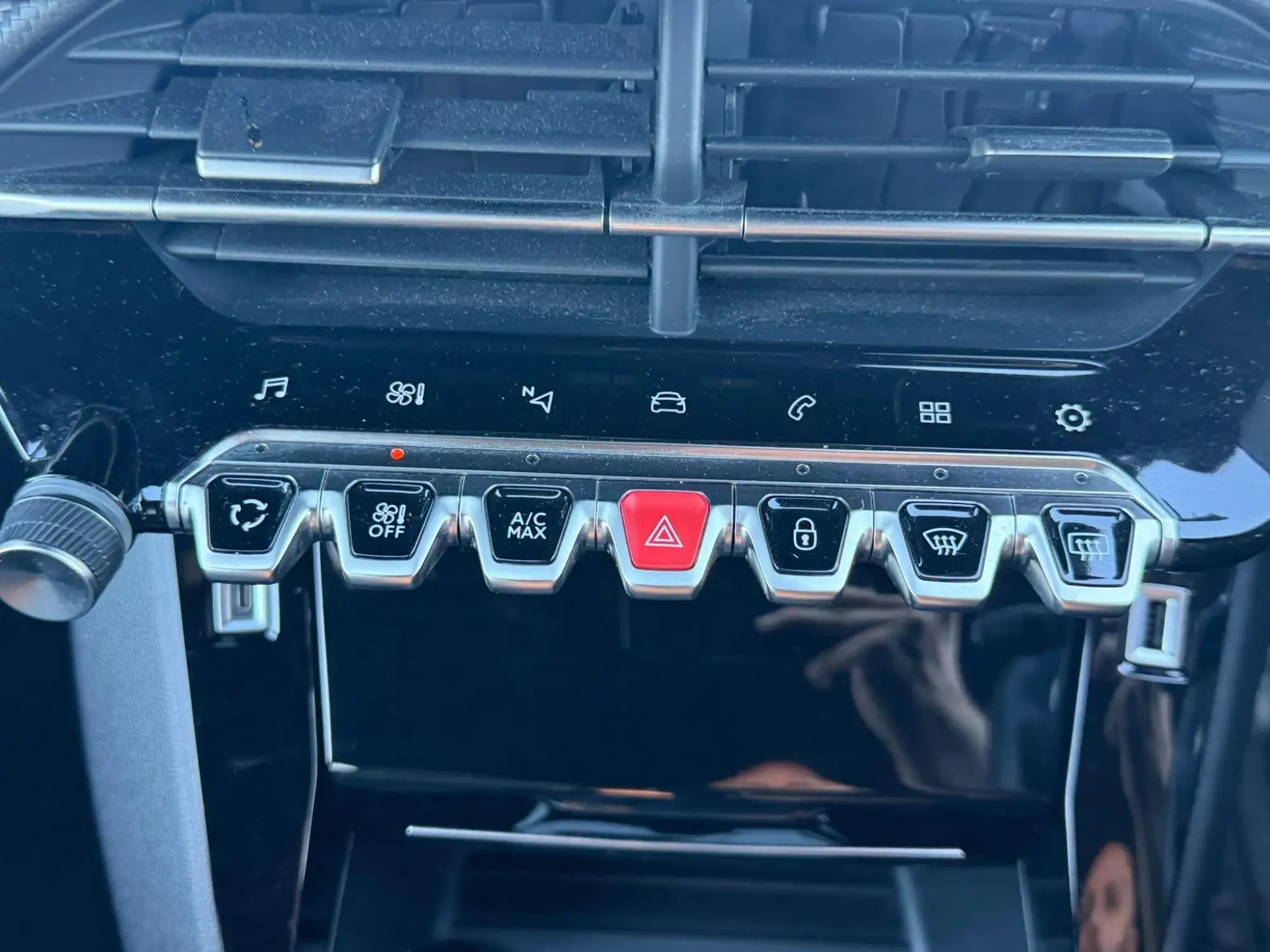 Peugeot 208 Image 29
