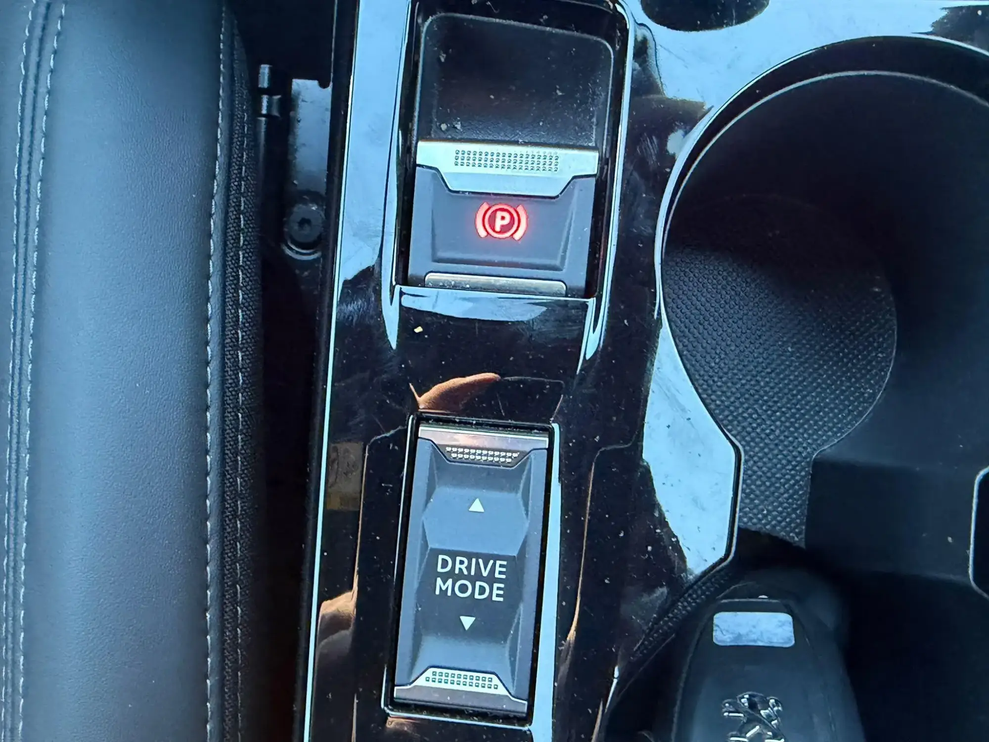 Peugeot 208 Image 30