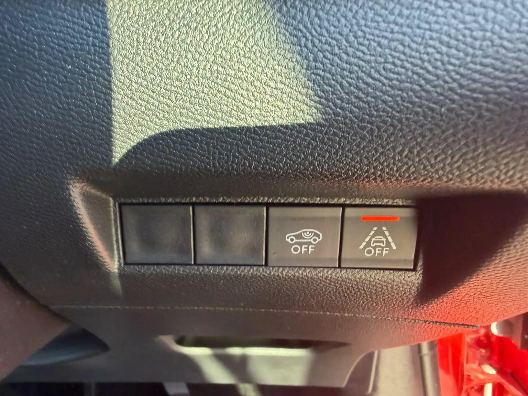 Peugeot 208 Image 31