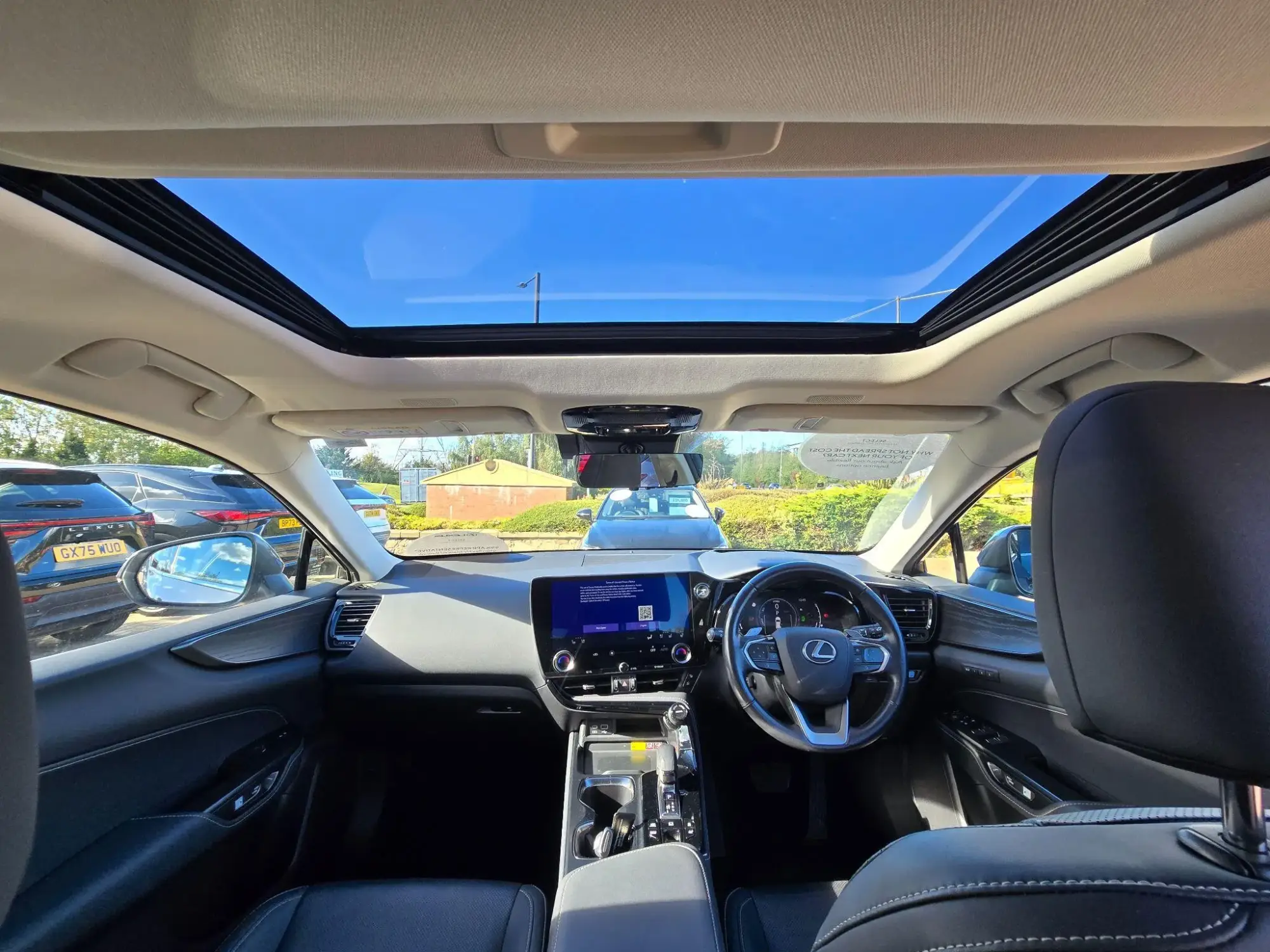 Lexus NX Self-Charging Hybrid Image 17