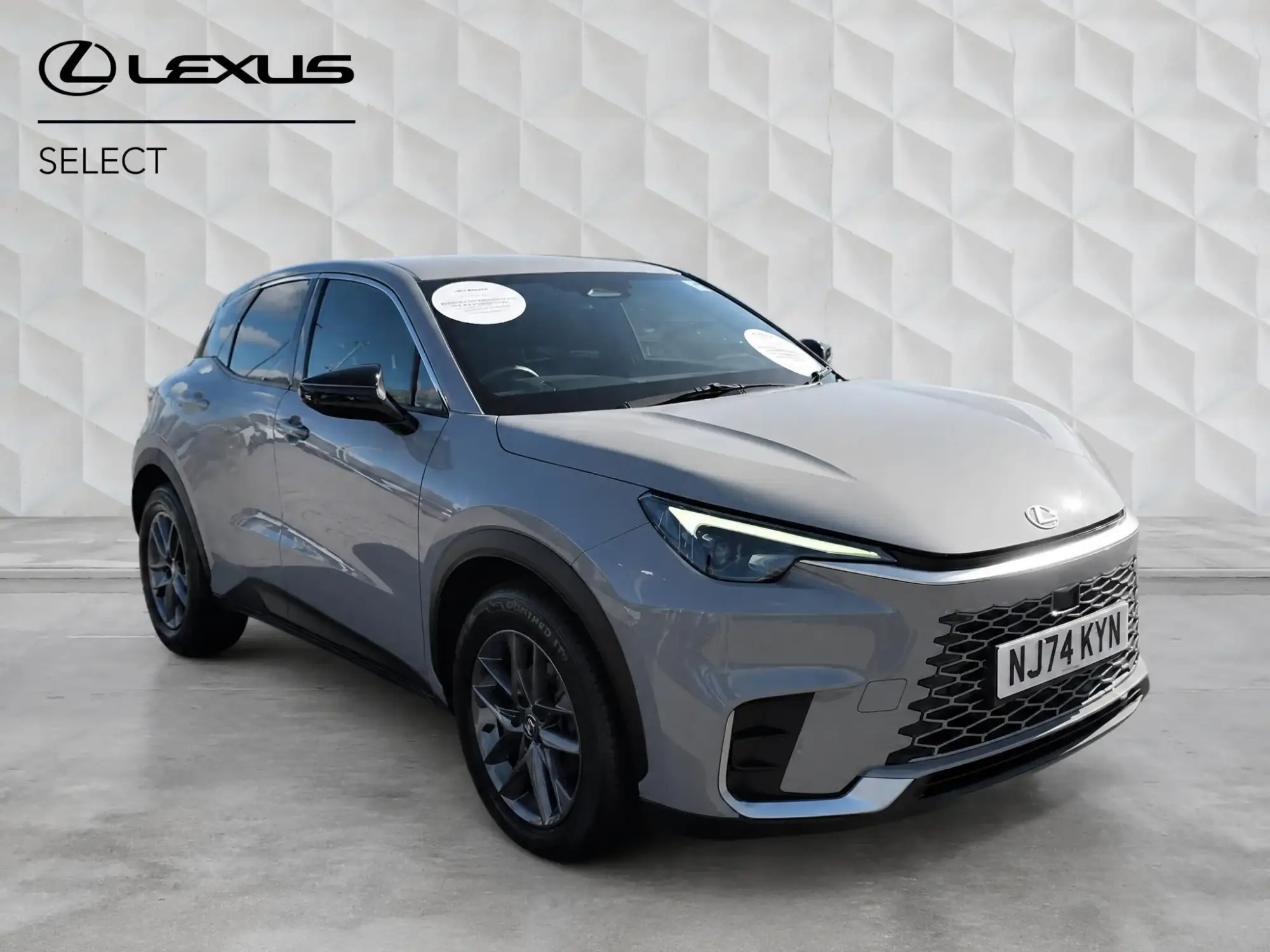 Lexus LBX 1.5 VVT-iE Premium E-CVT Euro 6 (s/s) 5dr NJ74KYN Image 1 Lexus LBX 1.5 VVT-iE Premium E-CVT Euro 6 (s/s) 5dr NJ74KYN Image 1