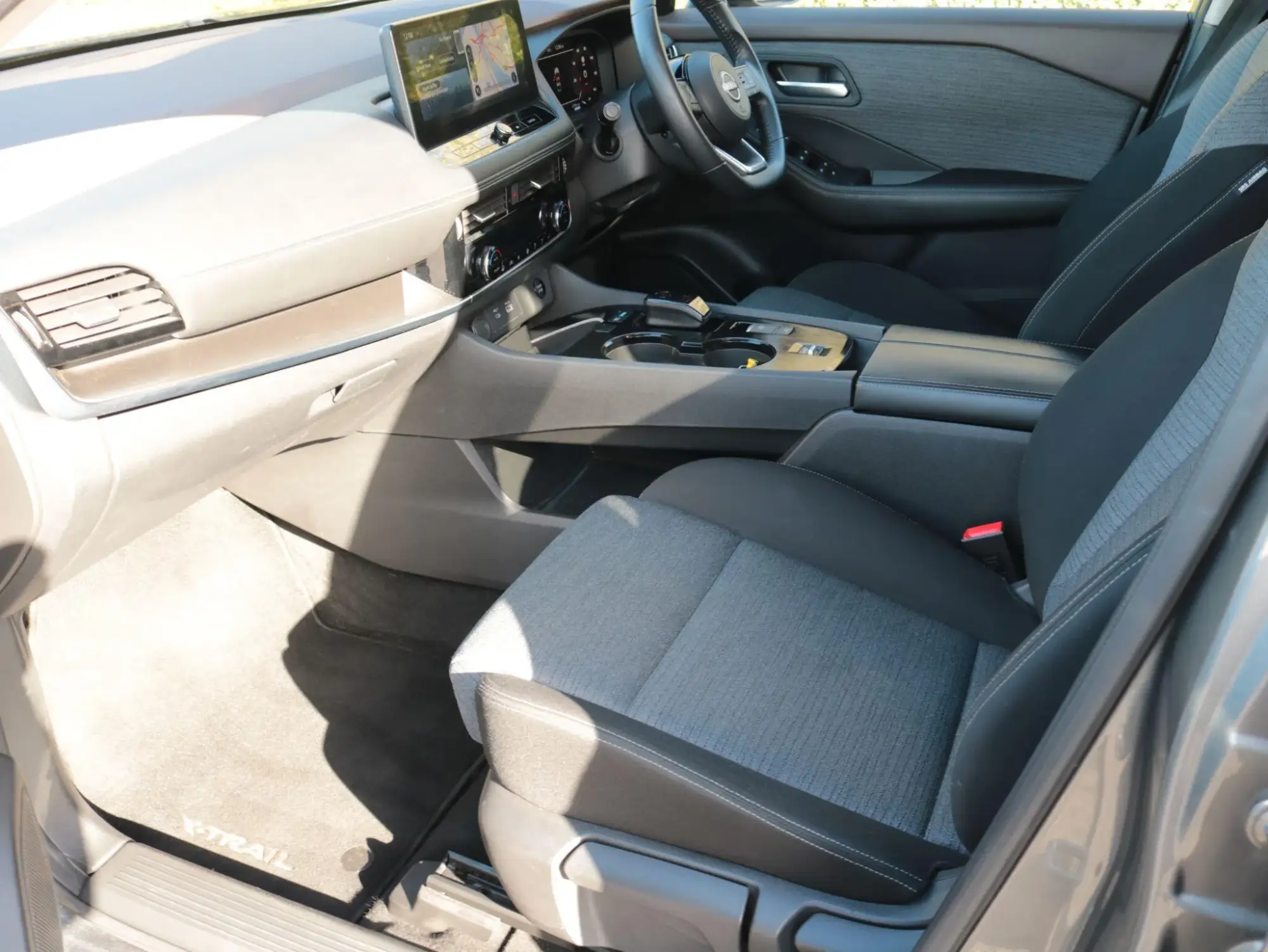Nissan X-Trail e-POWER Image 12 Nissan X-Trail e-POWER Image 12