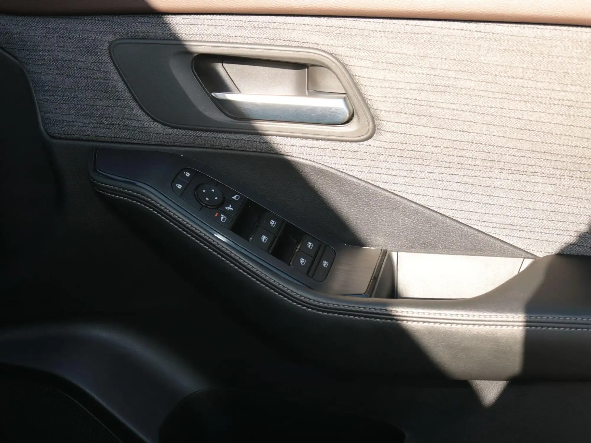 Nissan X-Trail e-POWER Image 27 Nissan X-Trail e-POWER Image 27
