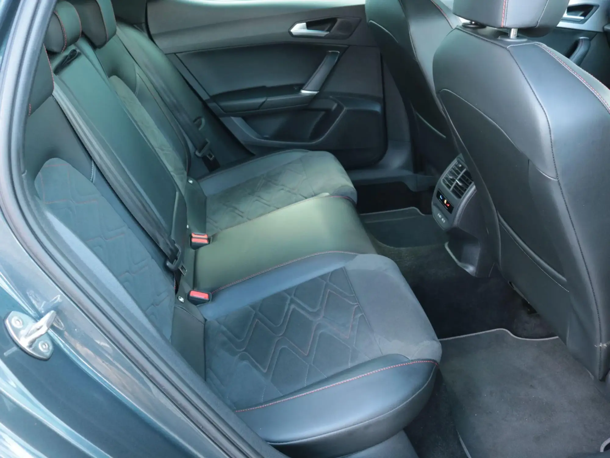 SEAT Leon Image 24 SEAT Leon Image 24