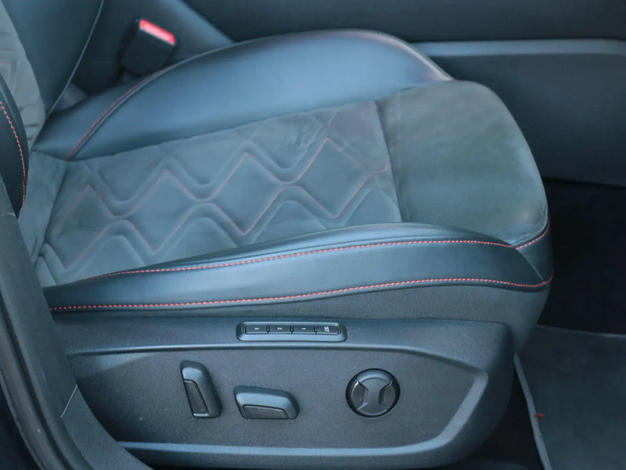 SEAT Leon Image 28 SEAT Leon Image 28