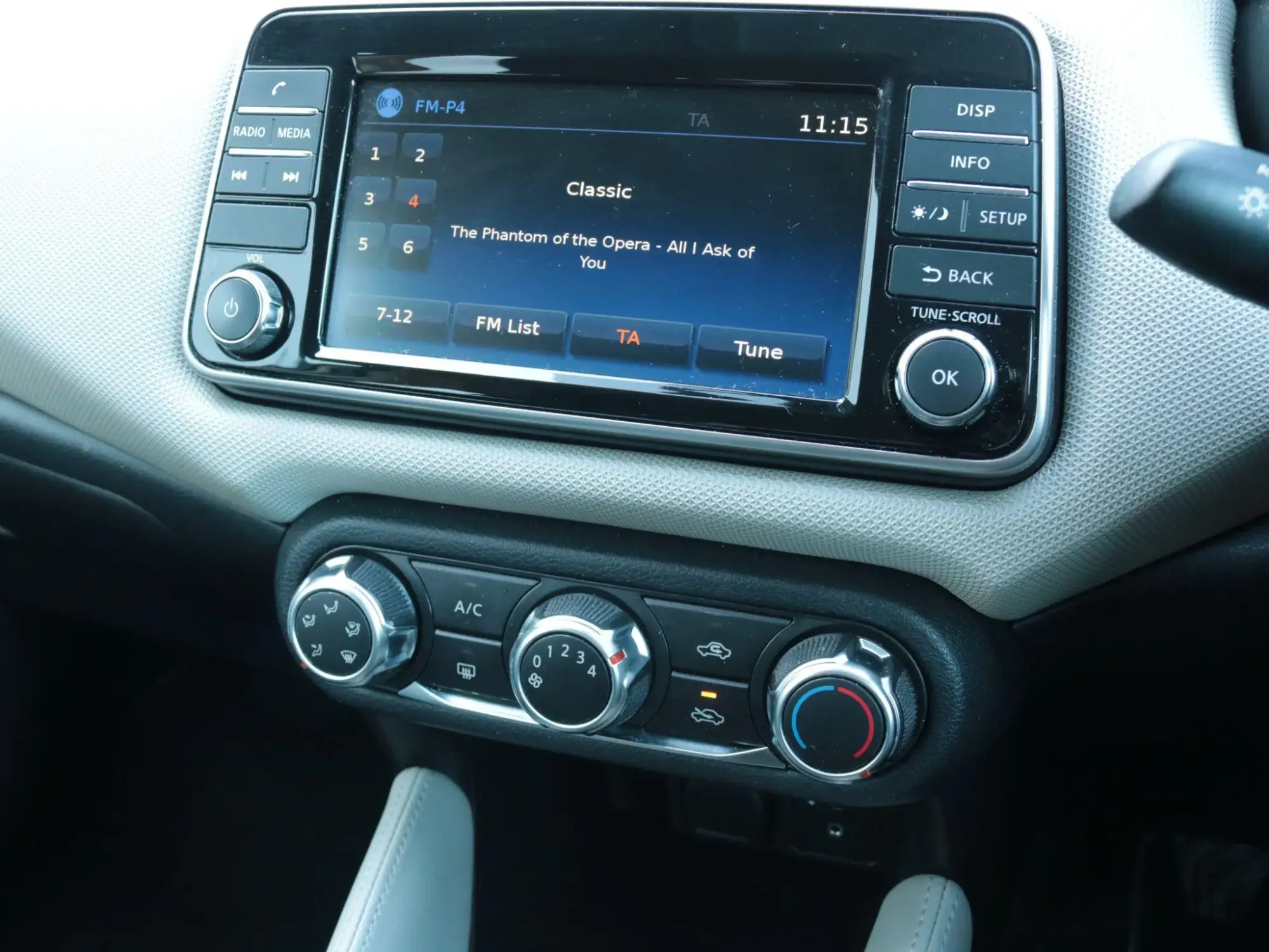 Nissan MICRA Image 18