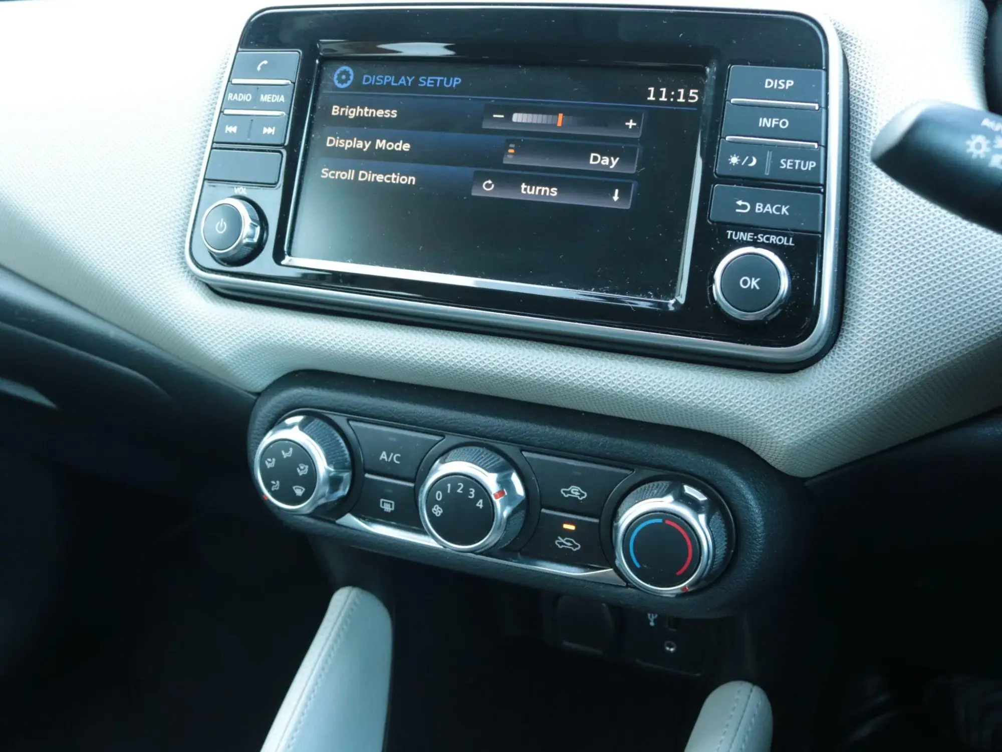 Nissan MICRA Image 20