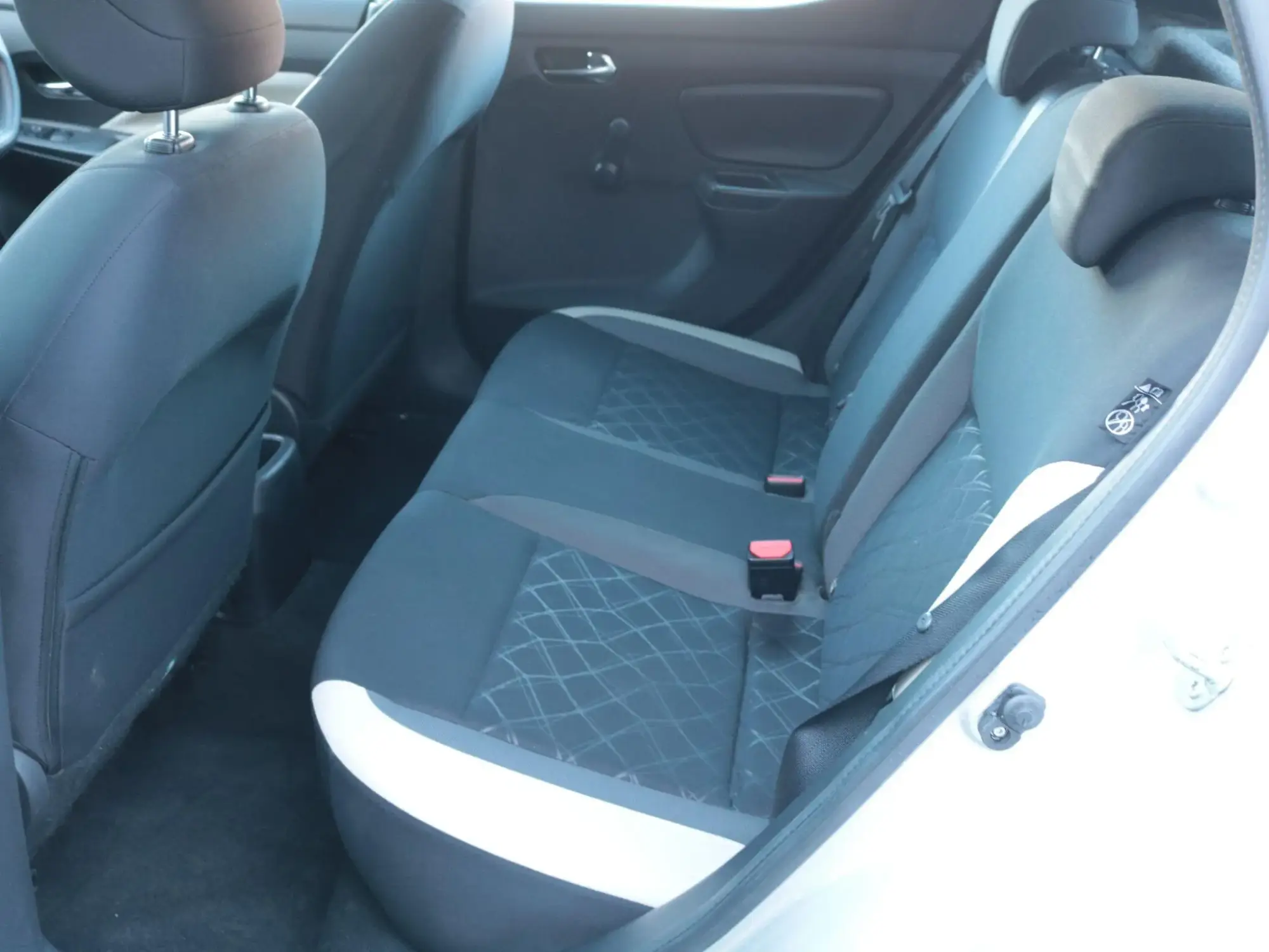 Nissan MICRA Image 24