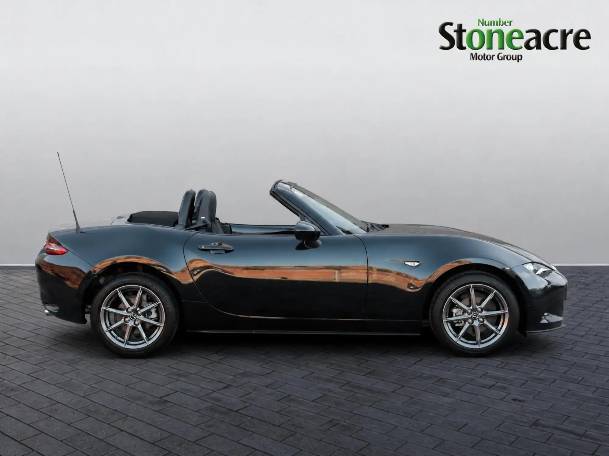 Mazda MX-5 Image 2