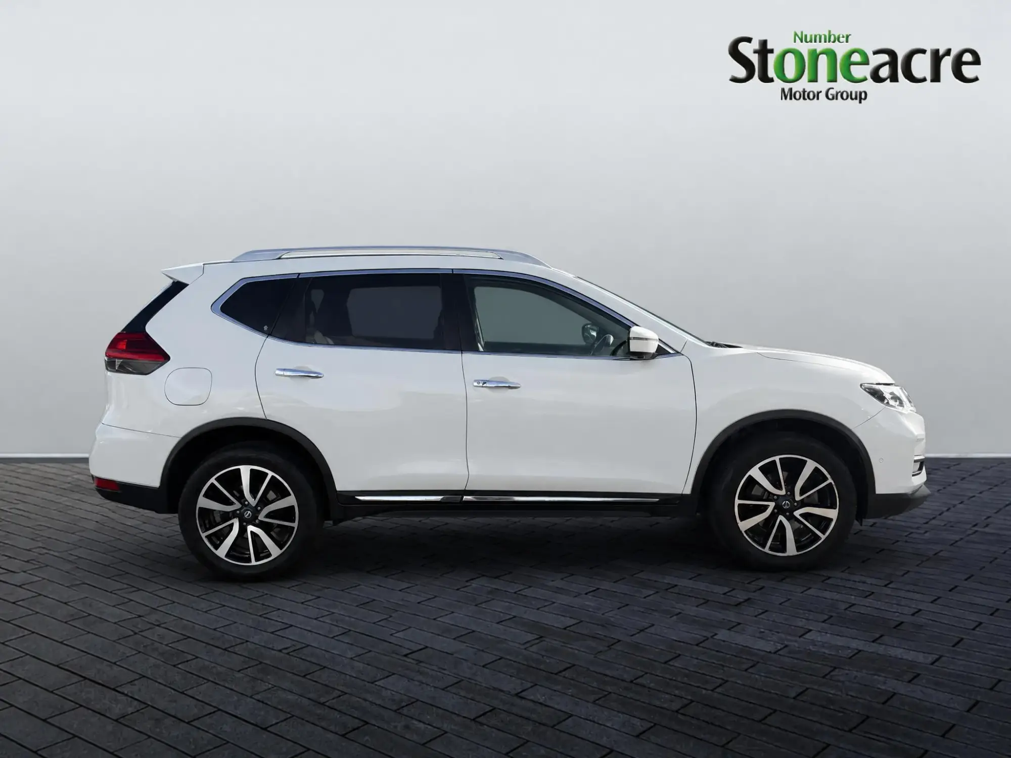 Nissan X-Trail Image 2 Nissan X-Trail Image 2