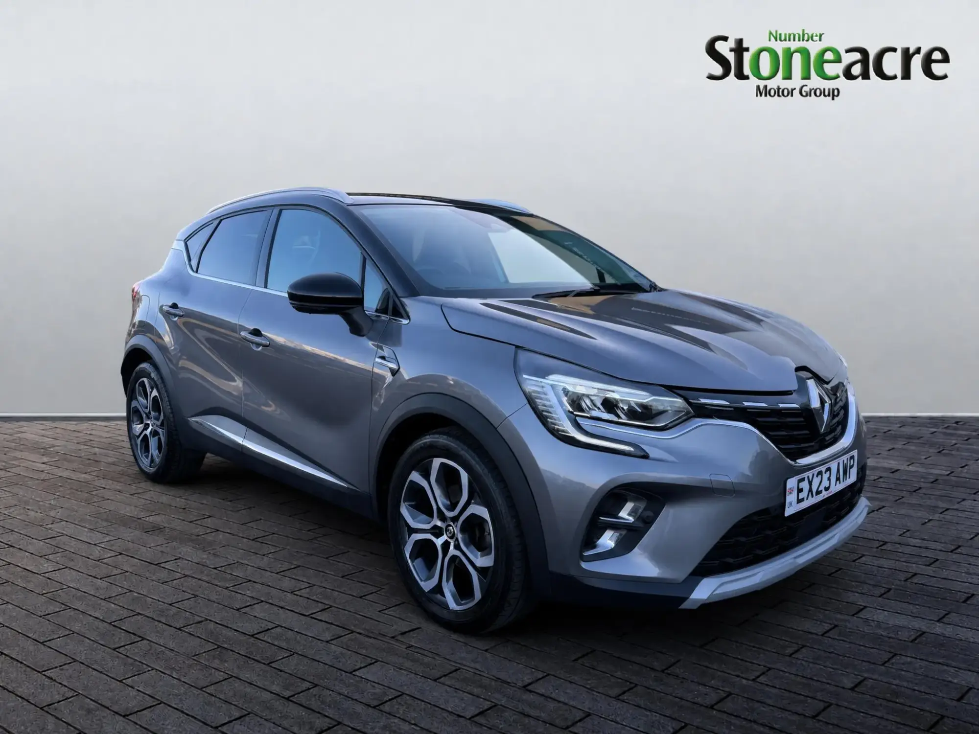 Renault Captur E-Tech Image 1 Renault Captur E-Tech Image 1