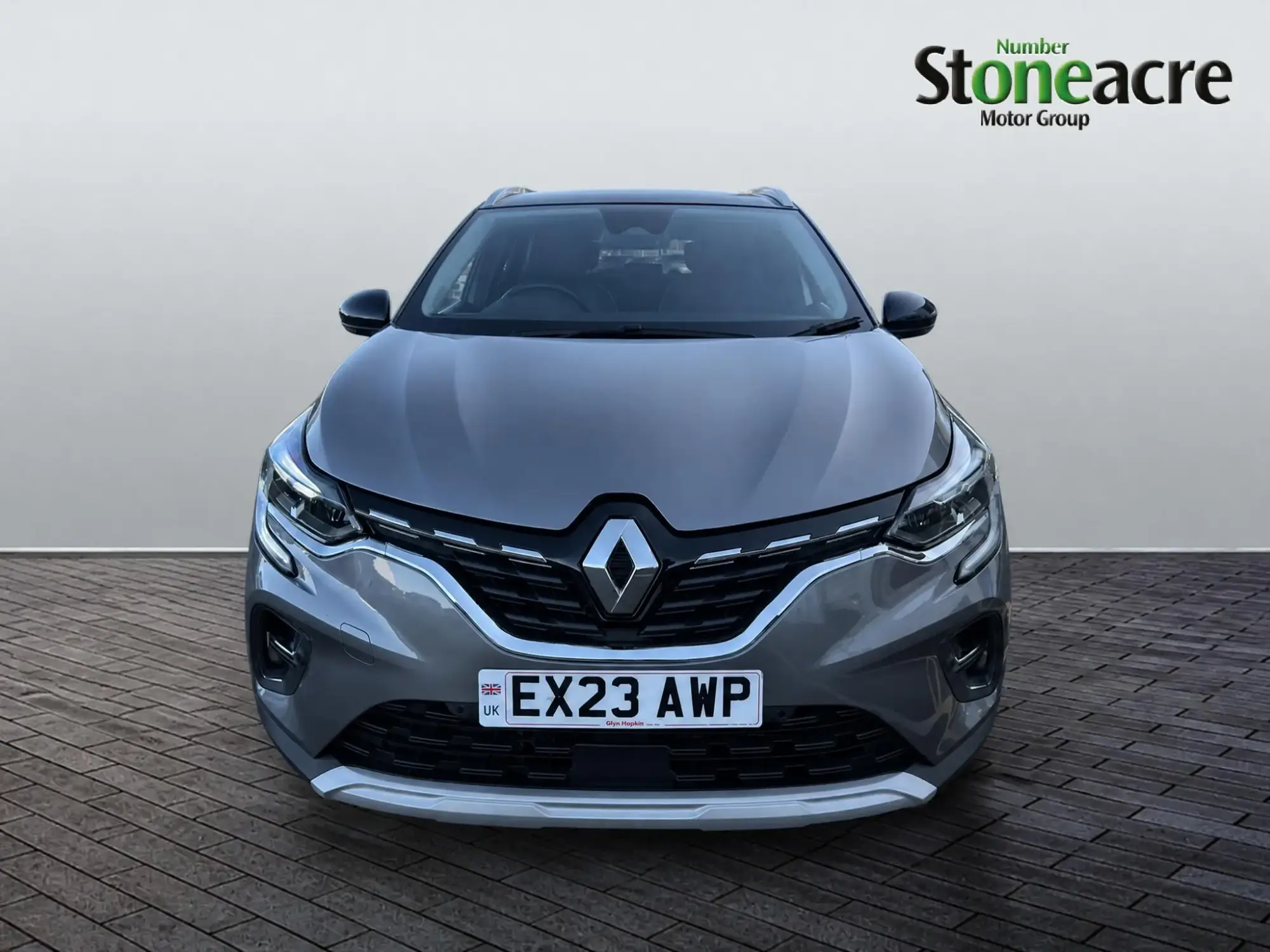 Renault Captur E-Tech Image 2 Renault Captur E-Tech Image 2