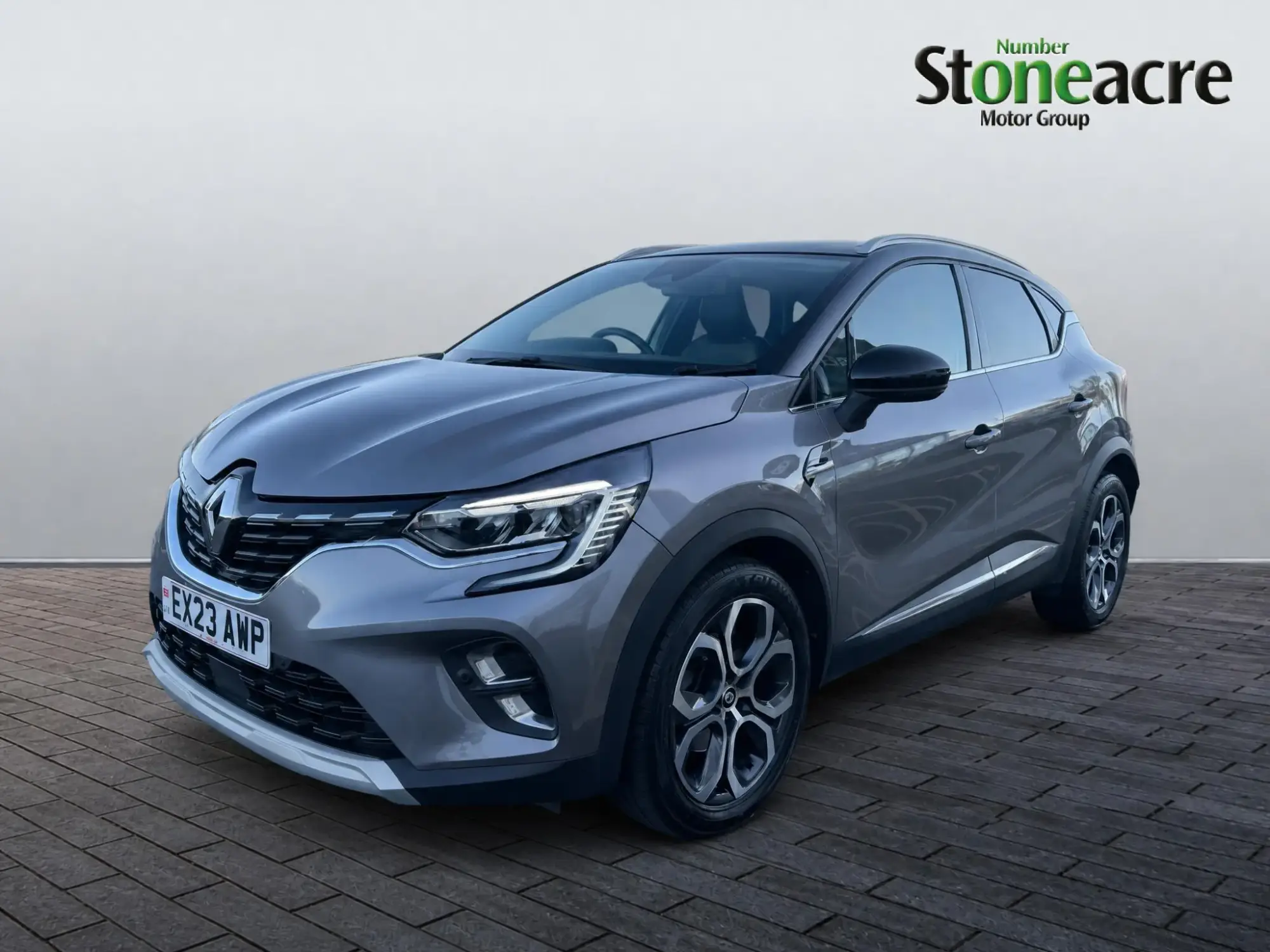 Renault Captur E-Tech Image 3 Renault Captur E-Tech Image 3