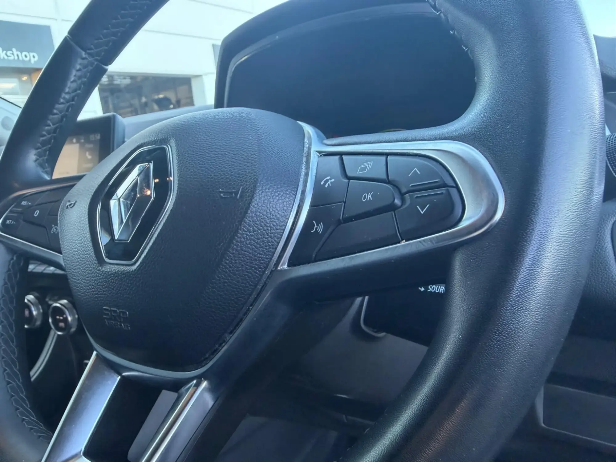 Renault Captur E-Tech Image 22 Renault Captur E-Tech Image 22