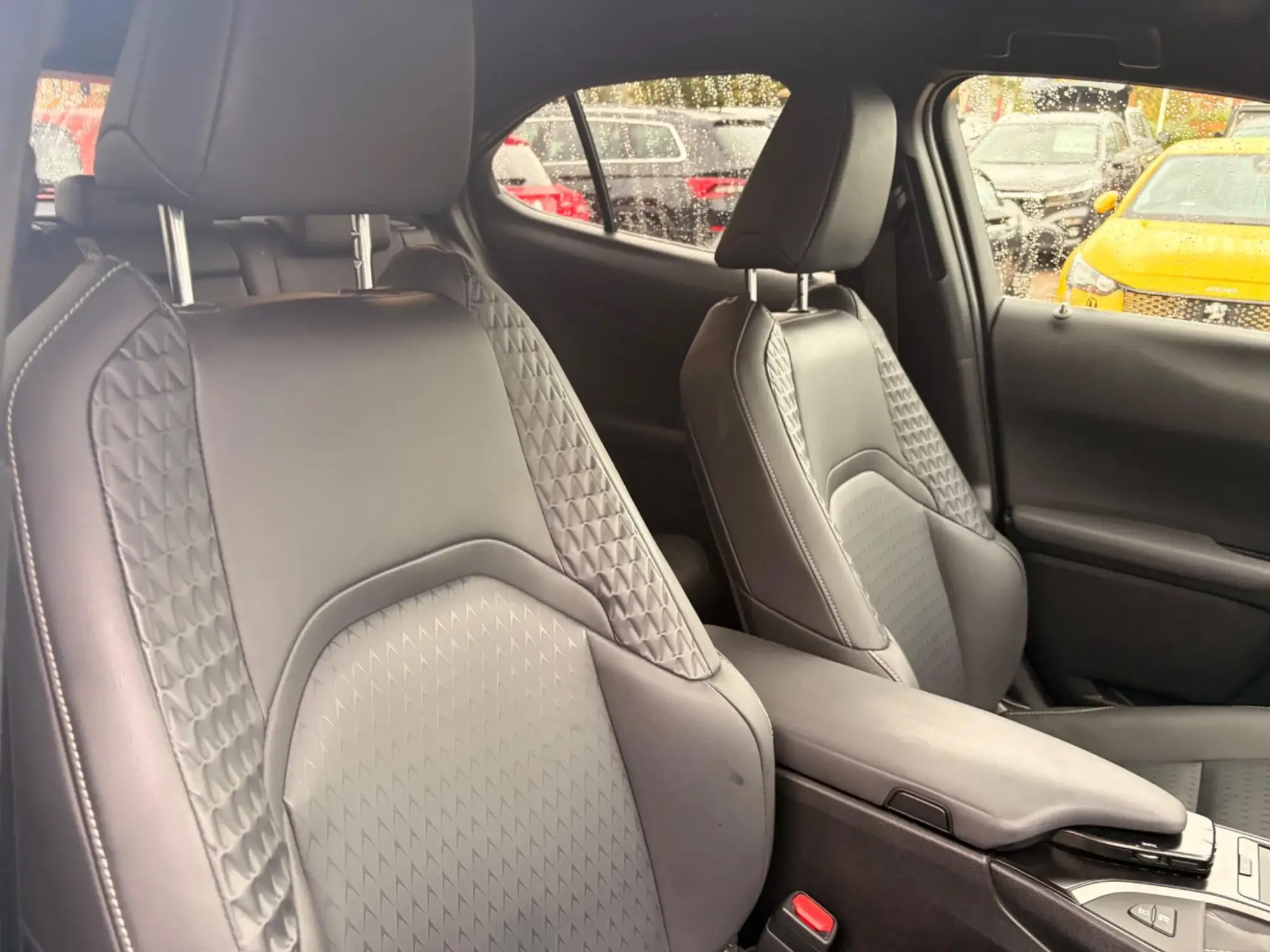 Lexus UX Self-Charging Hybrid Image 13 Lexus UX Self-Charging Hybrid Image 13