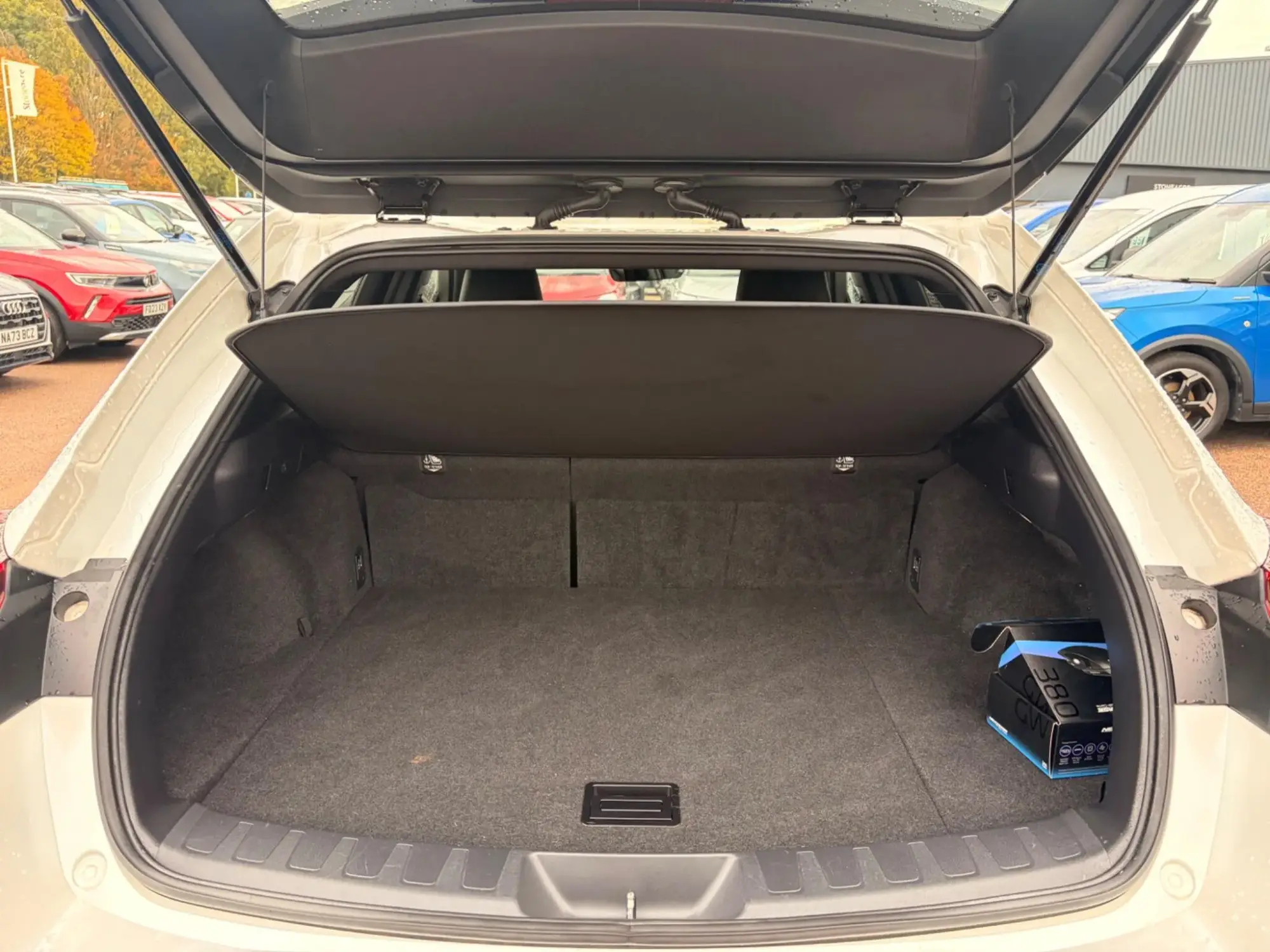 Lexus UX Self-Charging Hybrid Image 30 Lexus UX Self-Charging Hybrid Image 30