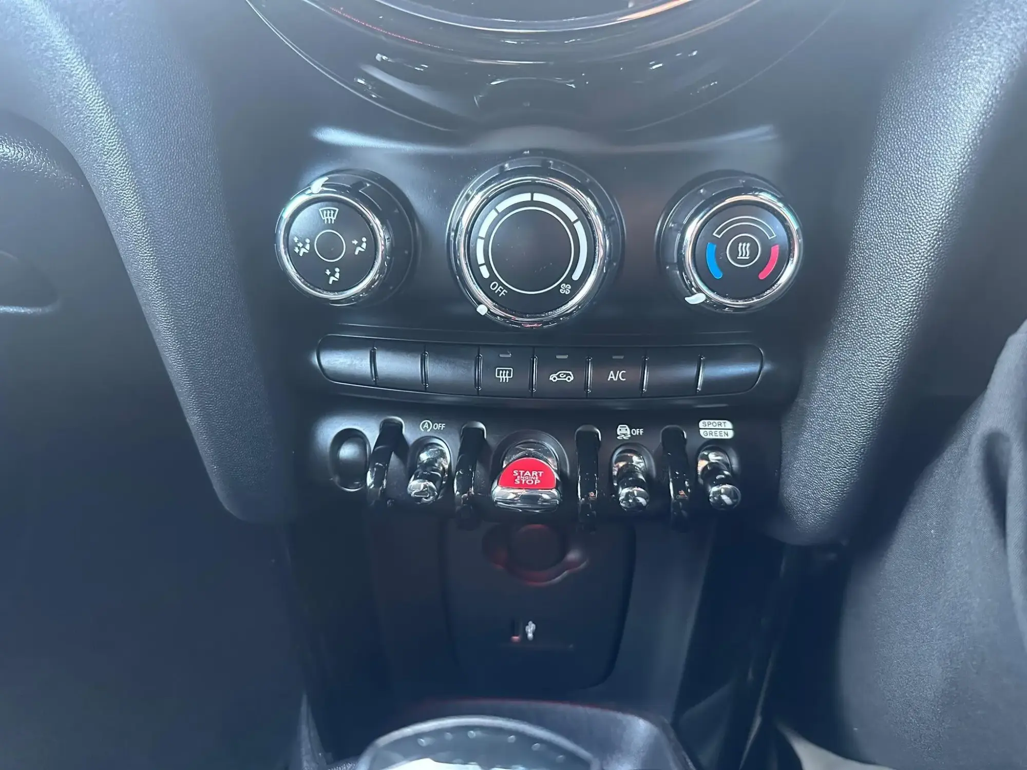 MINI Hatch Image 17 MINI Hatch Image 17