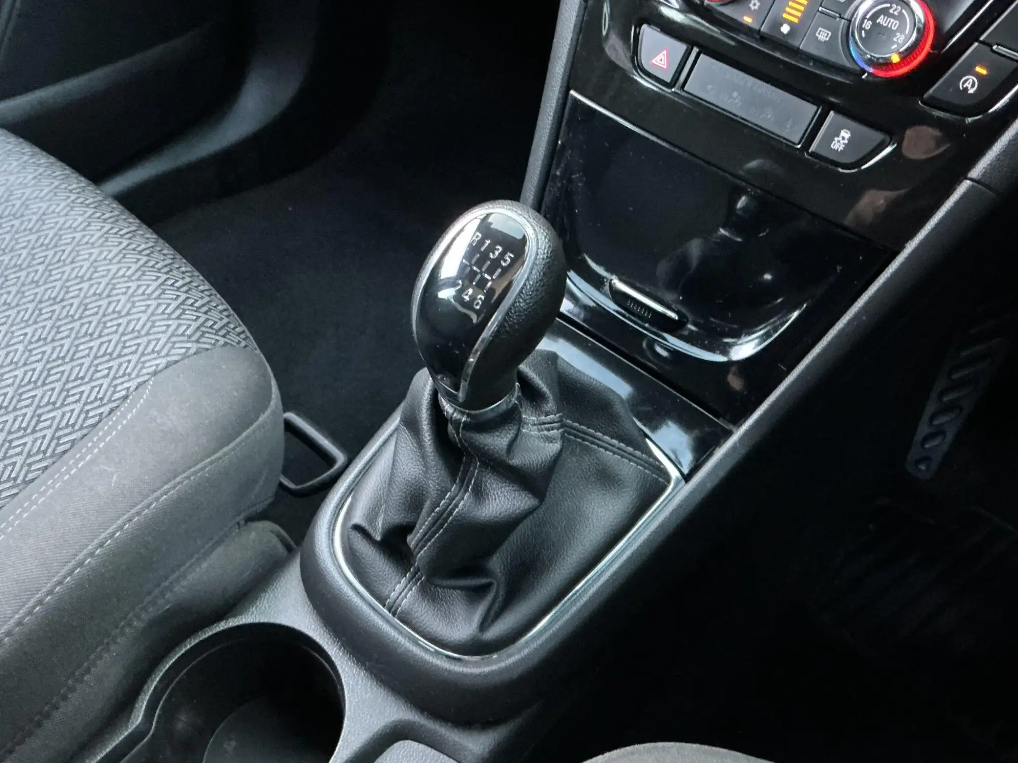Vauxhall Mokka X Image 10 Vauxhall Mokka X Image 10