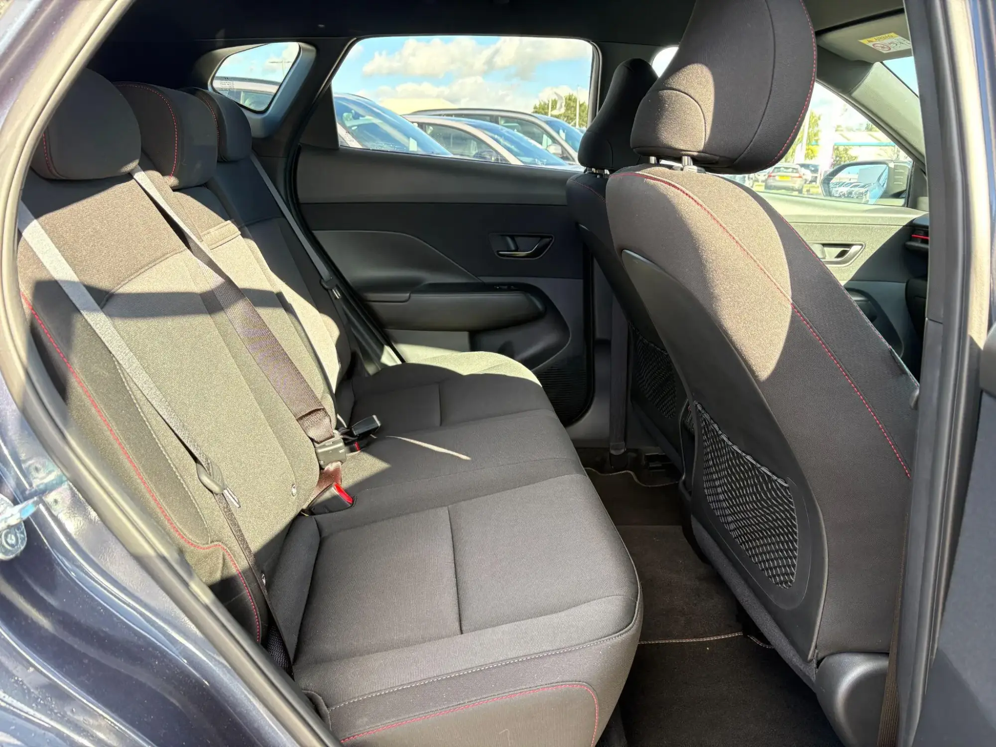 Hyundai KONA Image 14 Hyundai KONA Image 14
