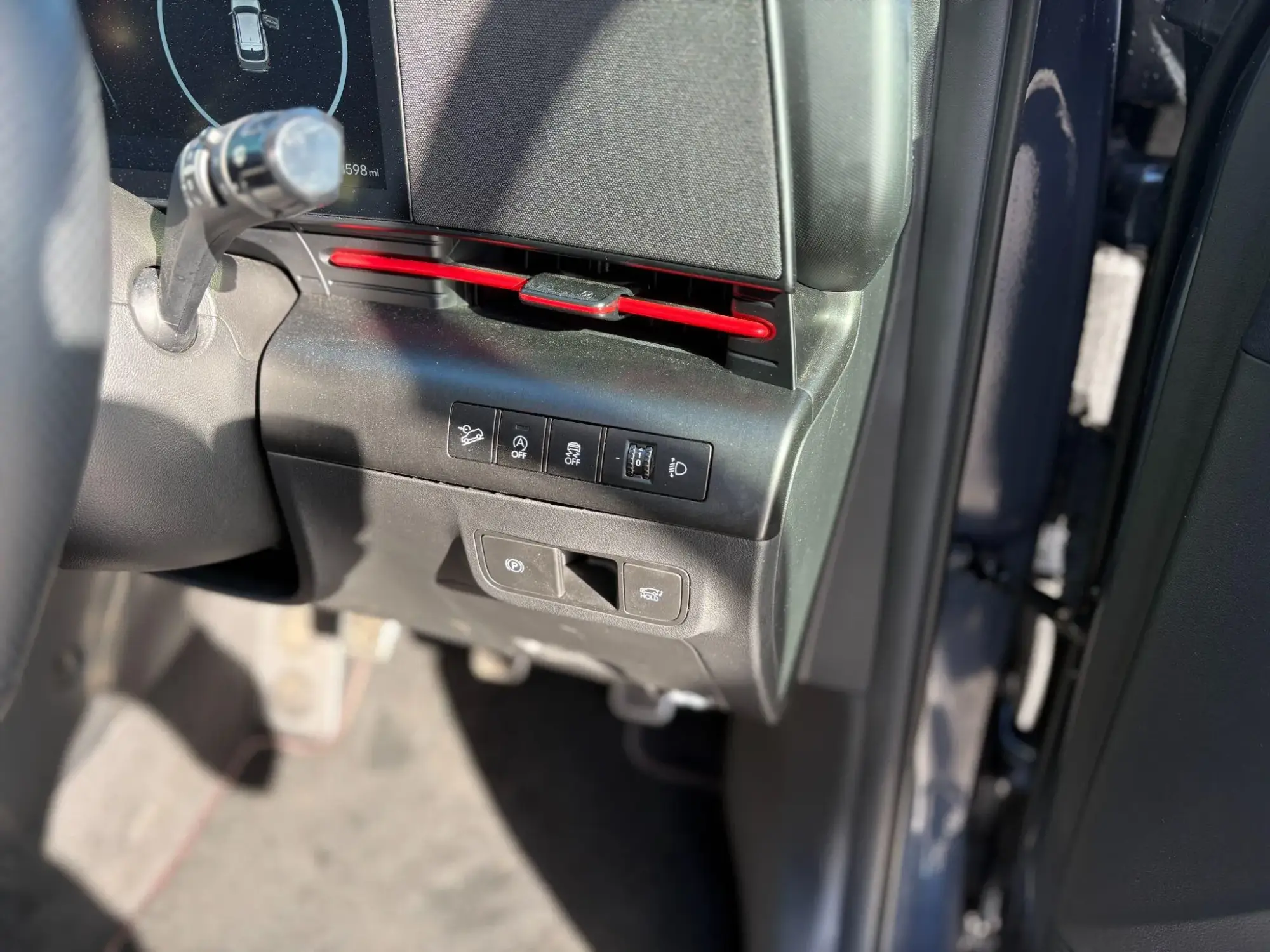 Hyundai KONA Image 16 Hyundai KONA Image 16