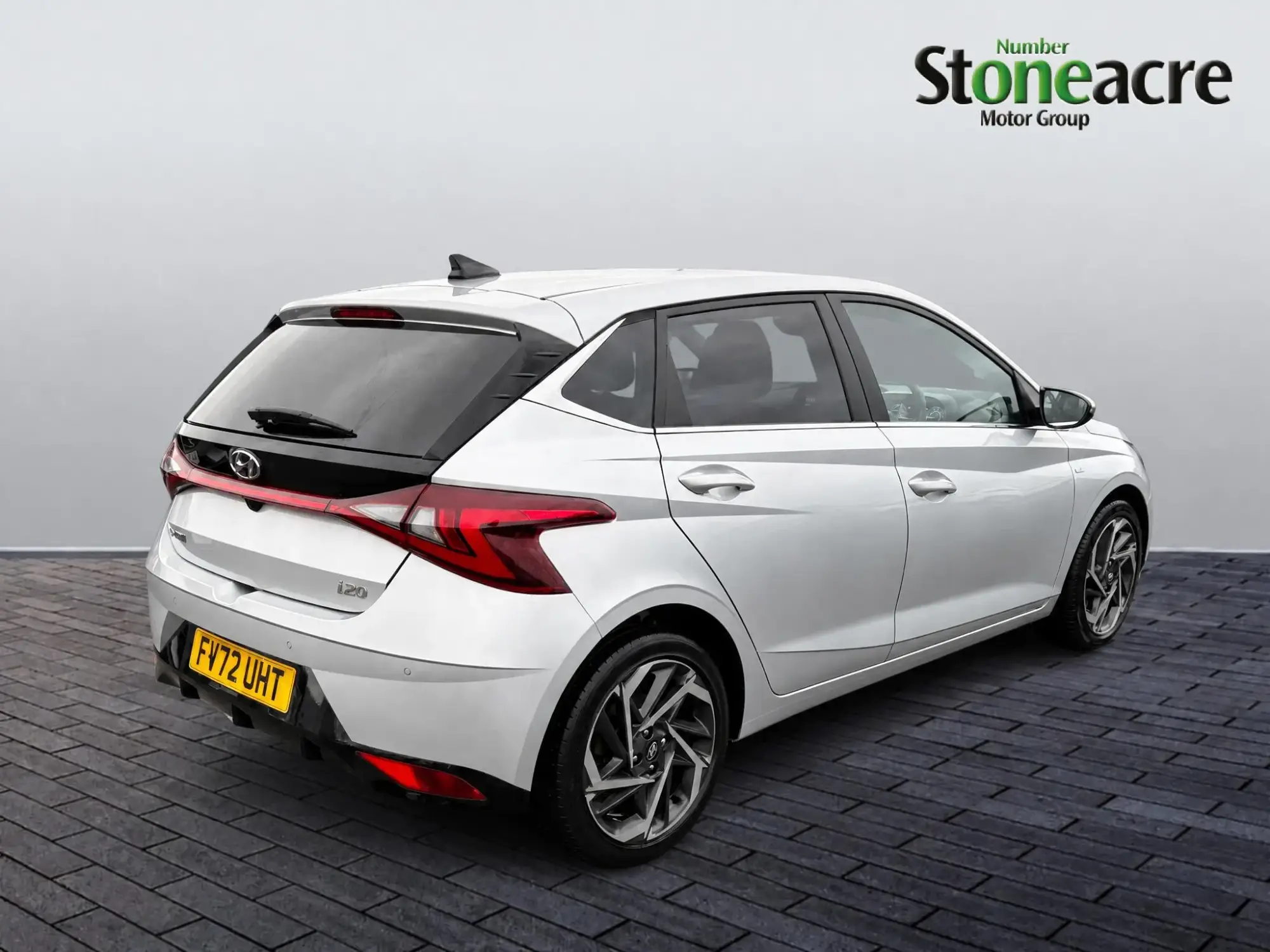 Hyundai i20 Image 8 Hyundai i20 Image 8